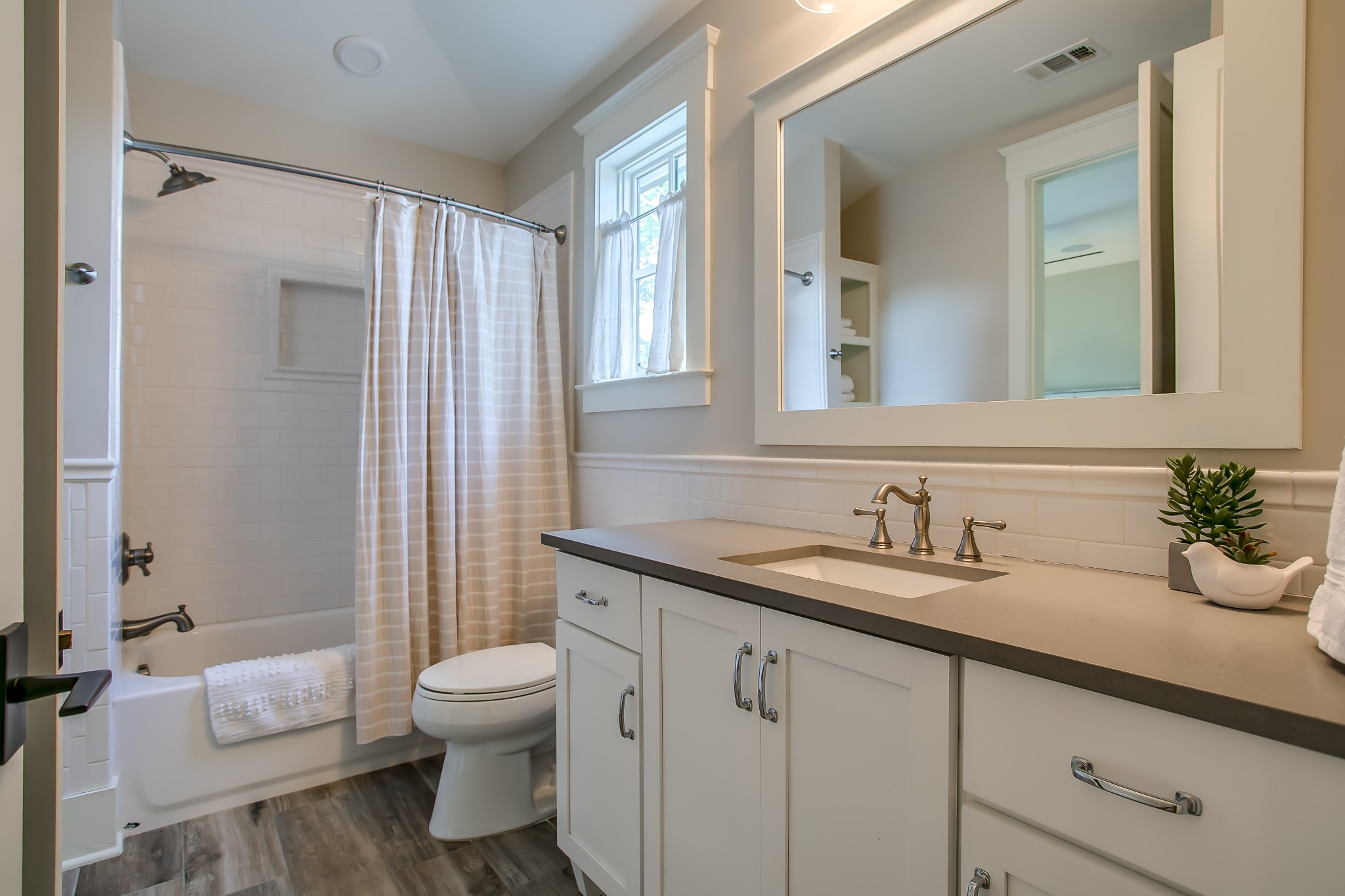 225 & 231 Cummins St