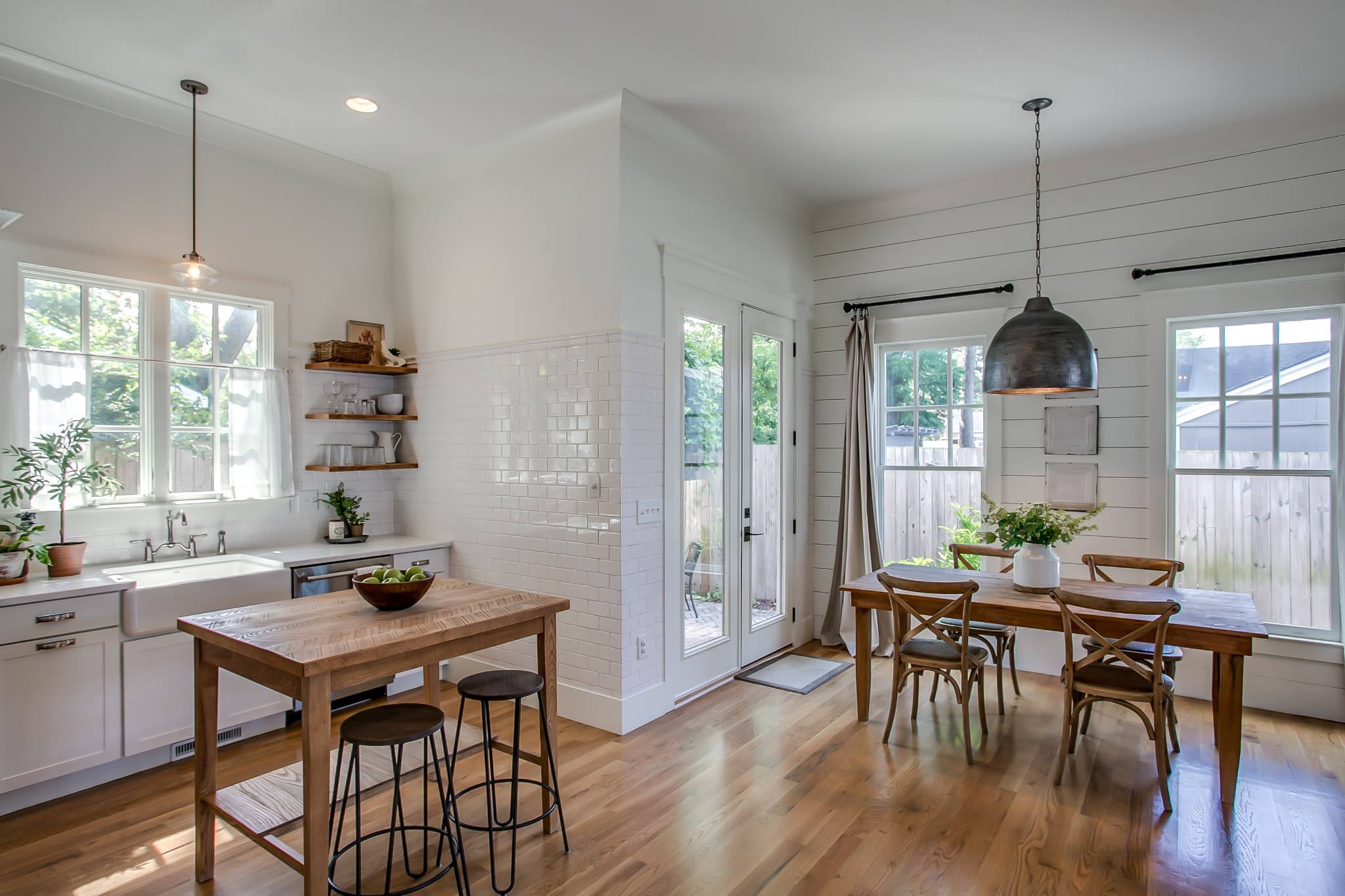 225 & 231 Cummins St