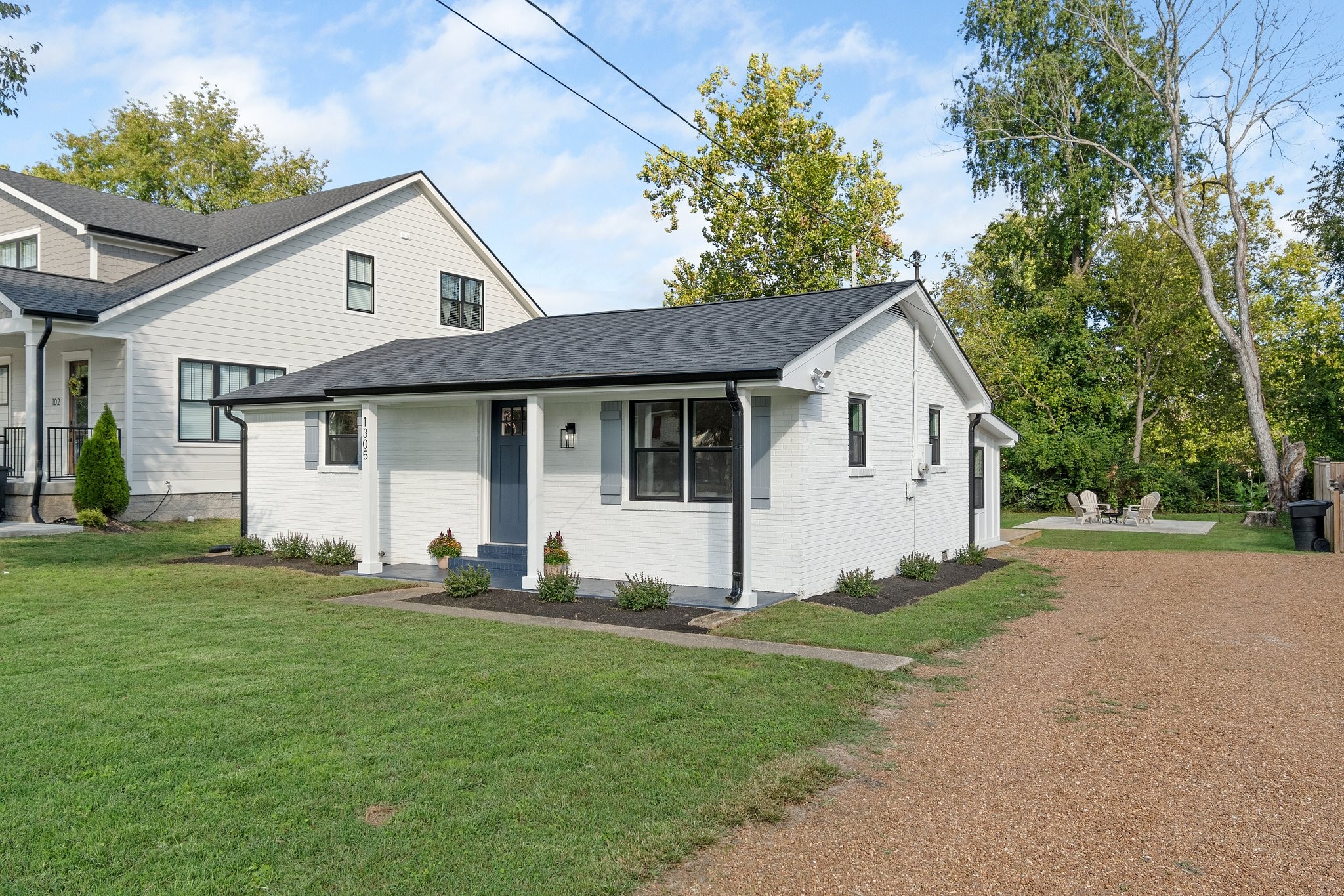 1305 Chickering Dr
