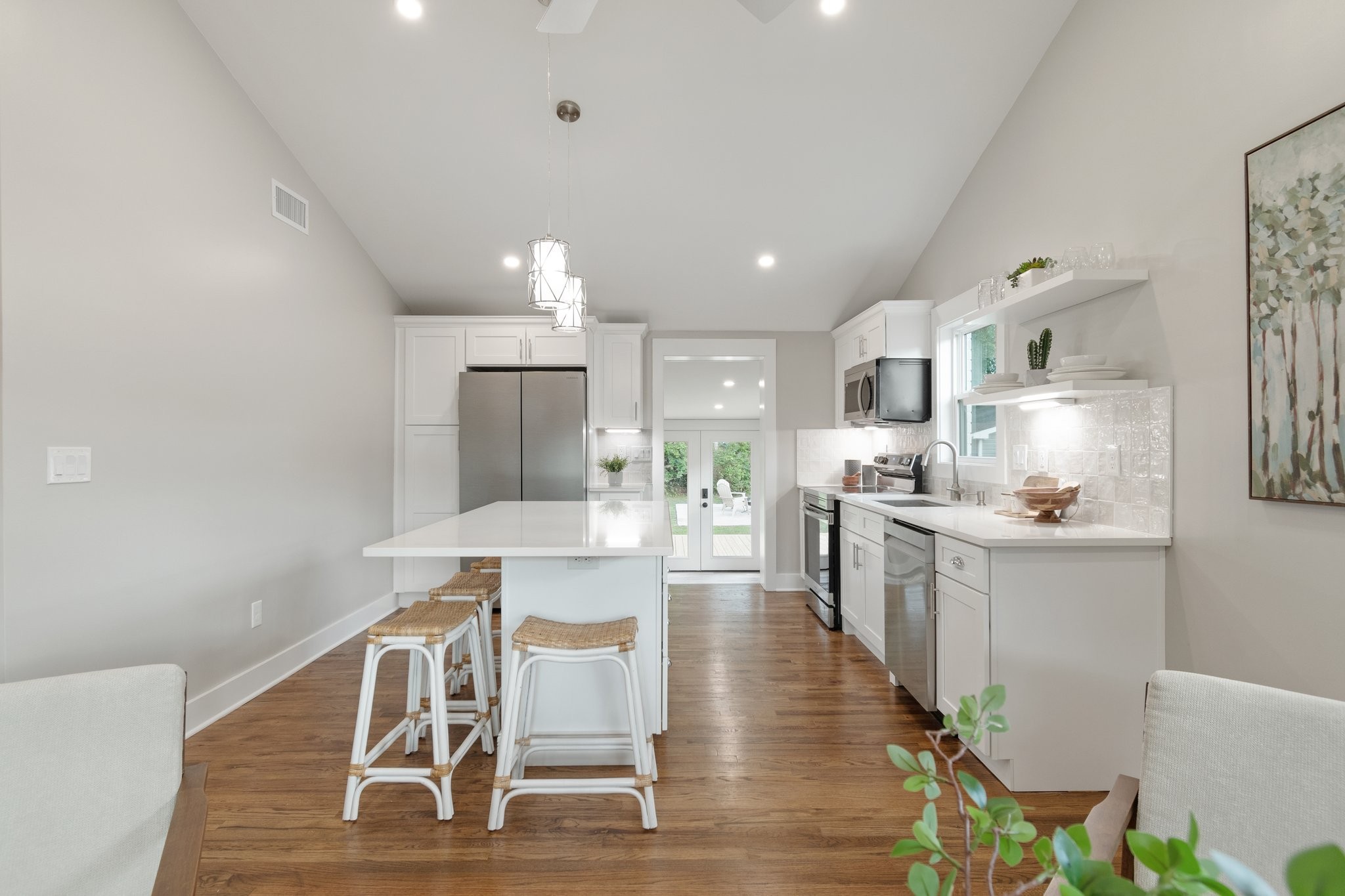 1305 Chickering Dr