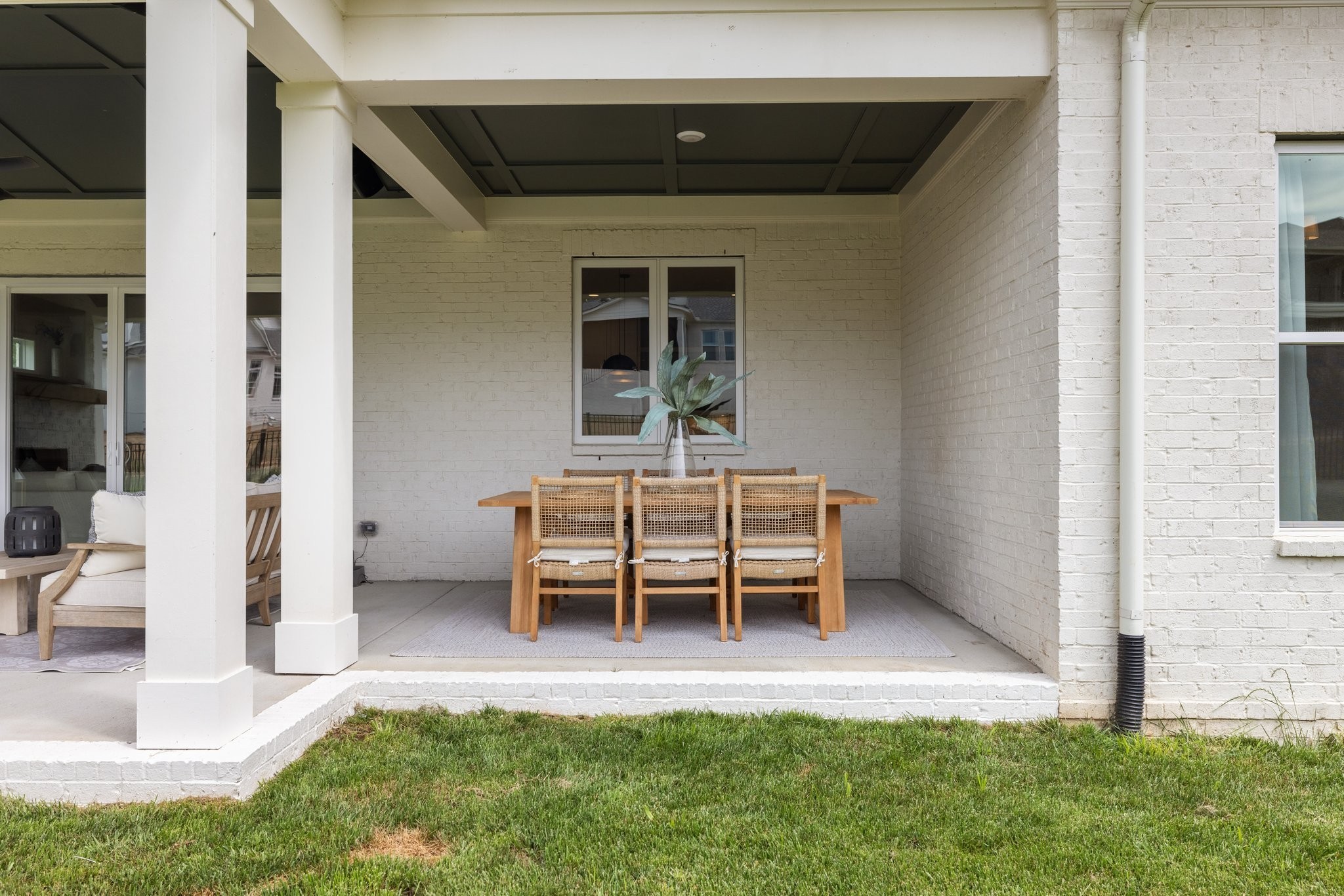 4676 Majestic Meadows Dr