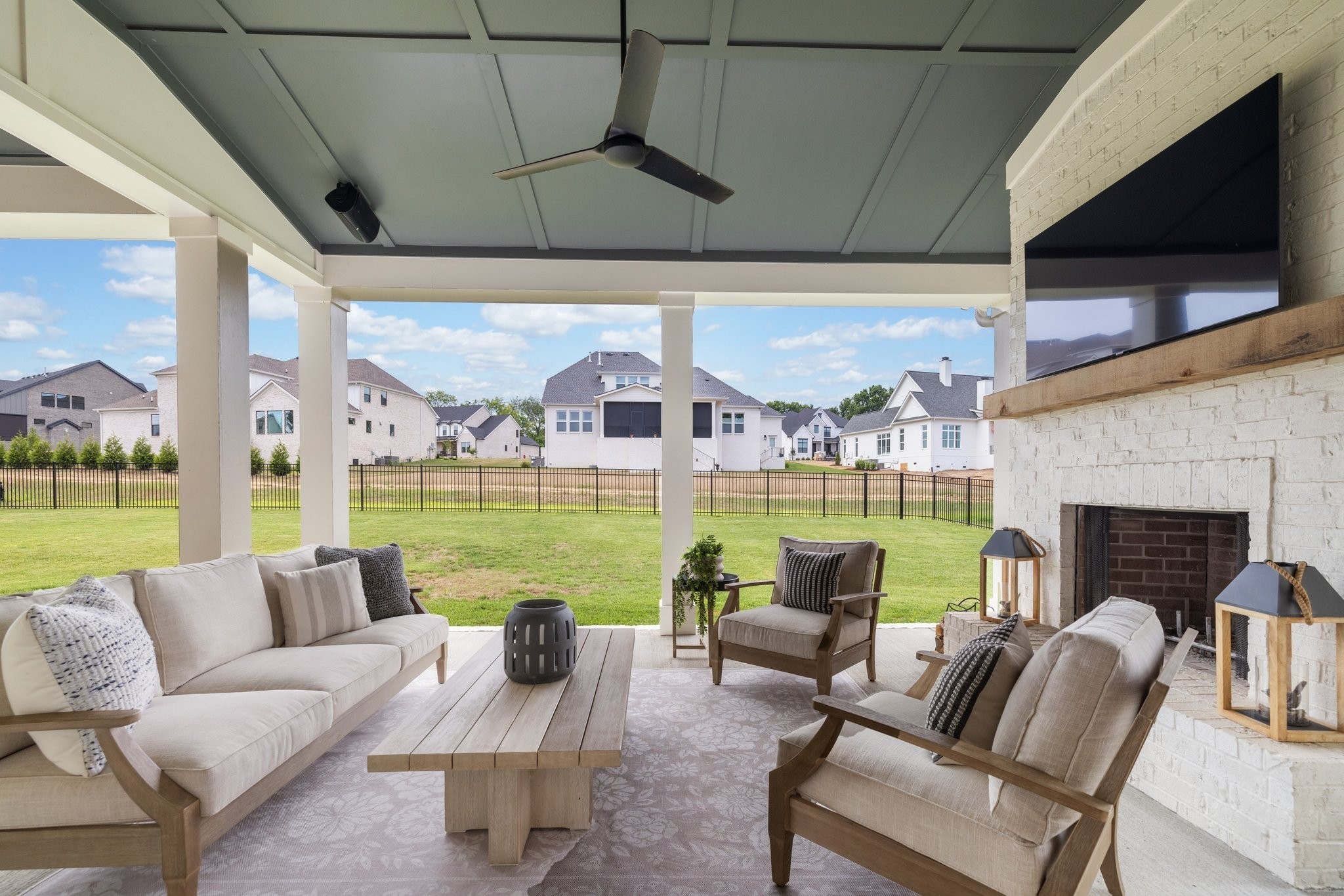 4676 Majestic Meadows Dr