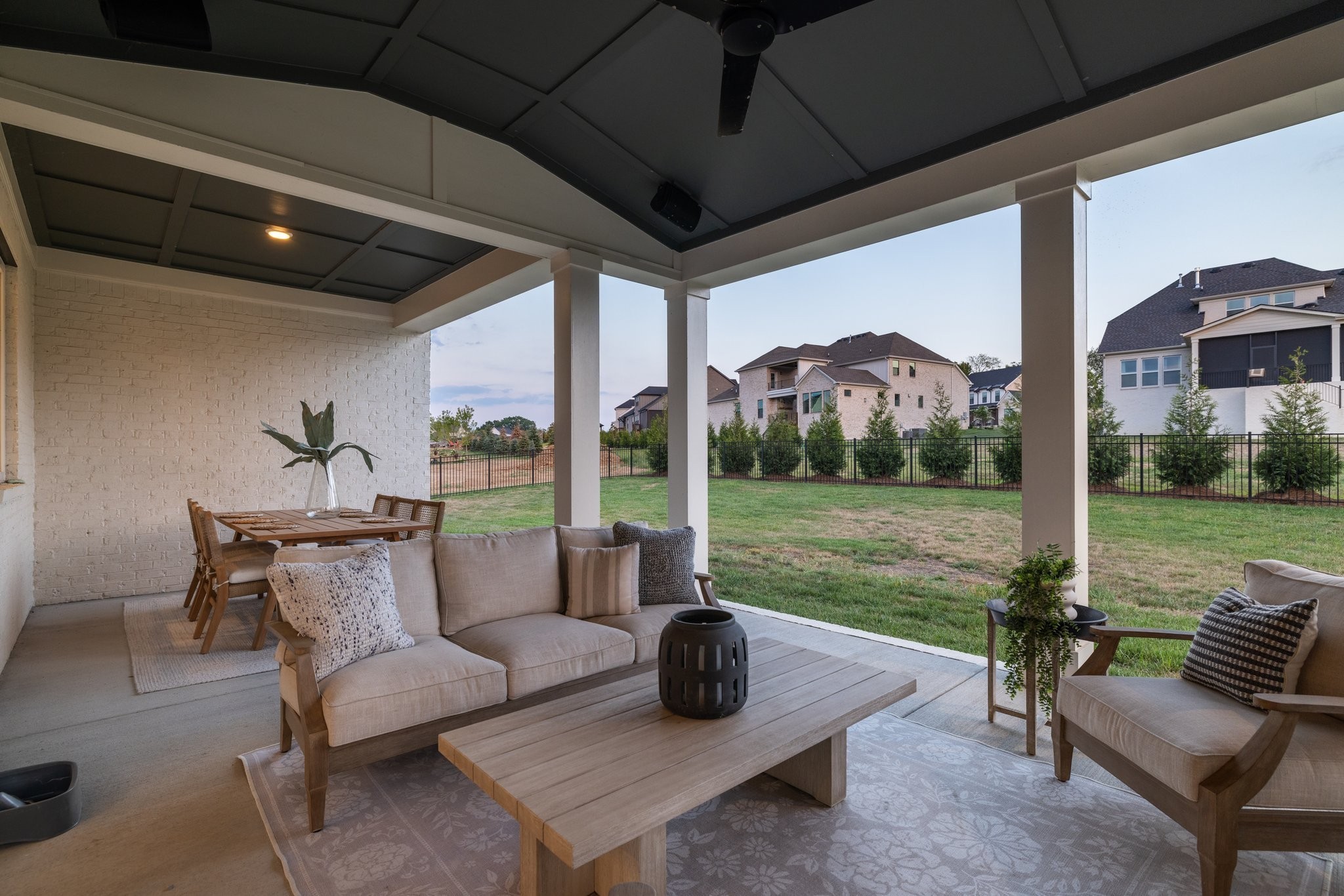 4676 Majestic Meadows Dr