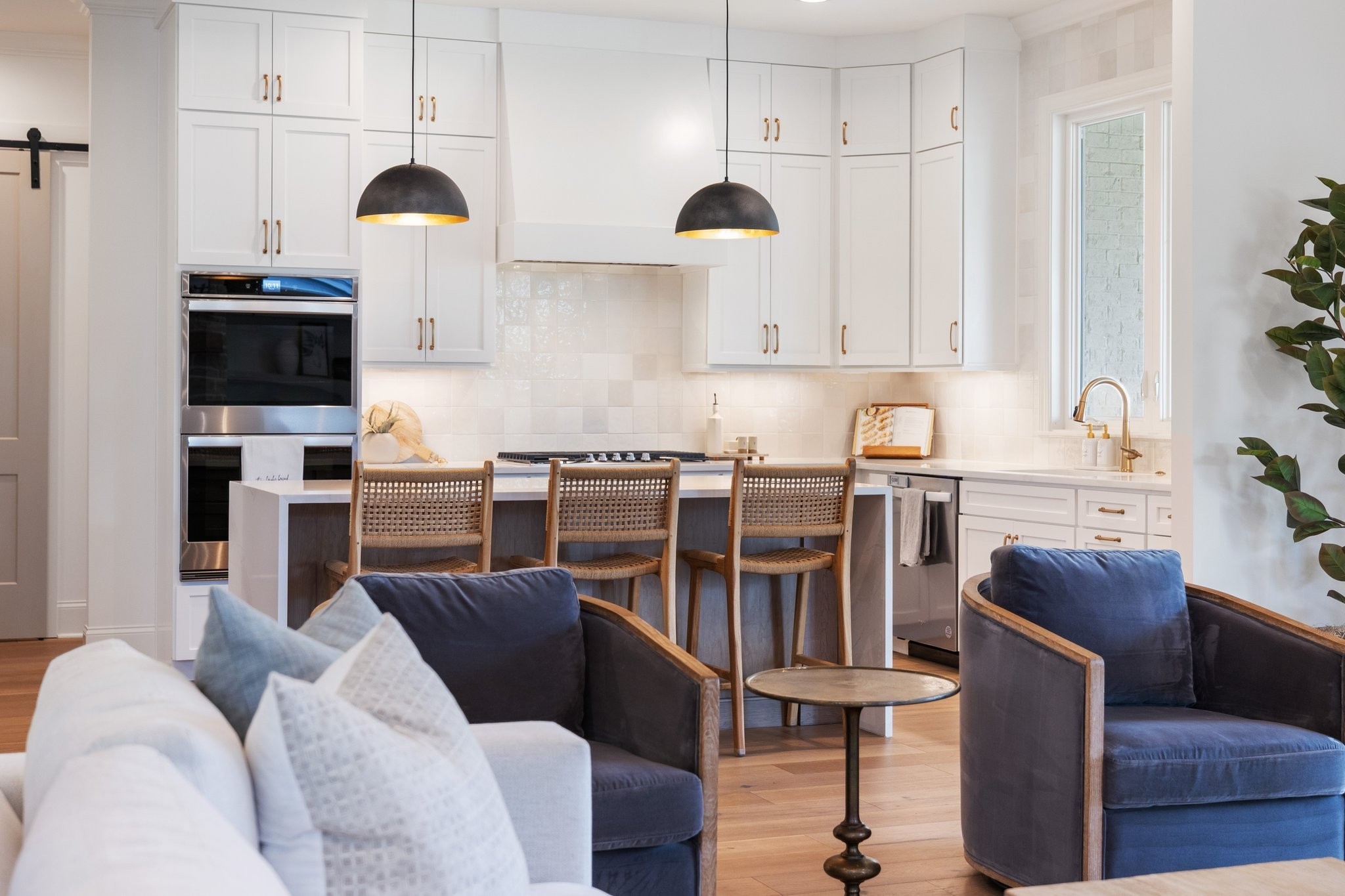 4676 Majestic Meadows Dr