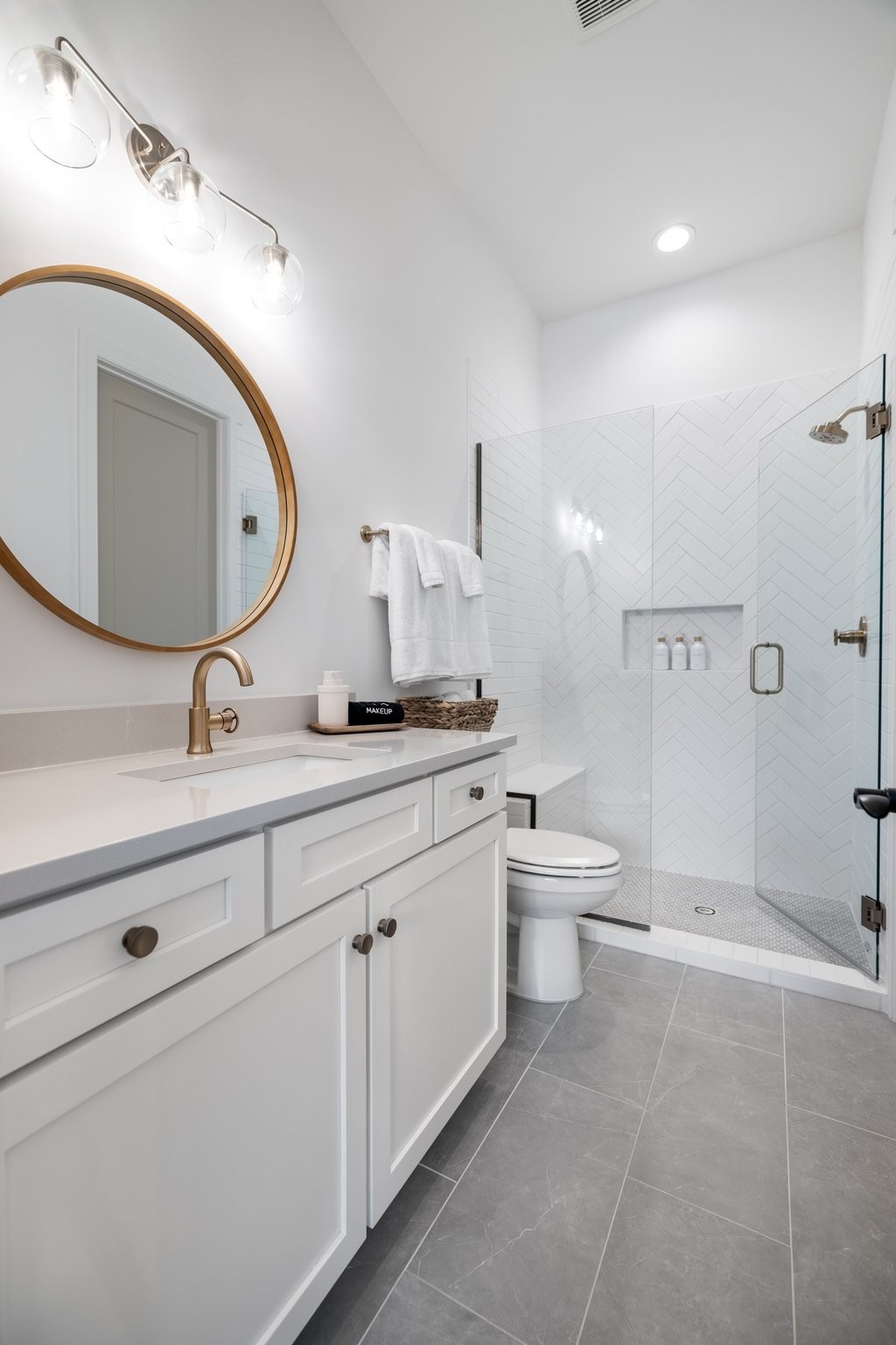 4676 Majestic Meadows Dr