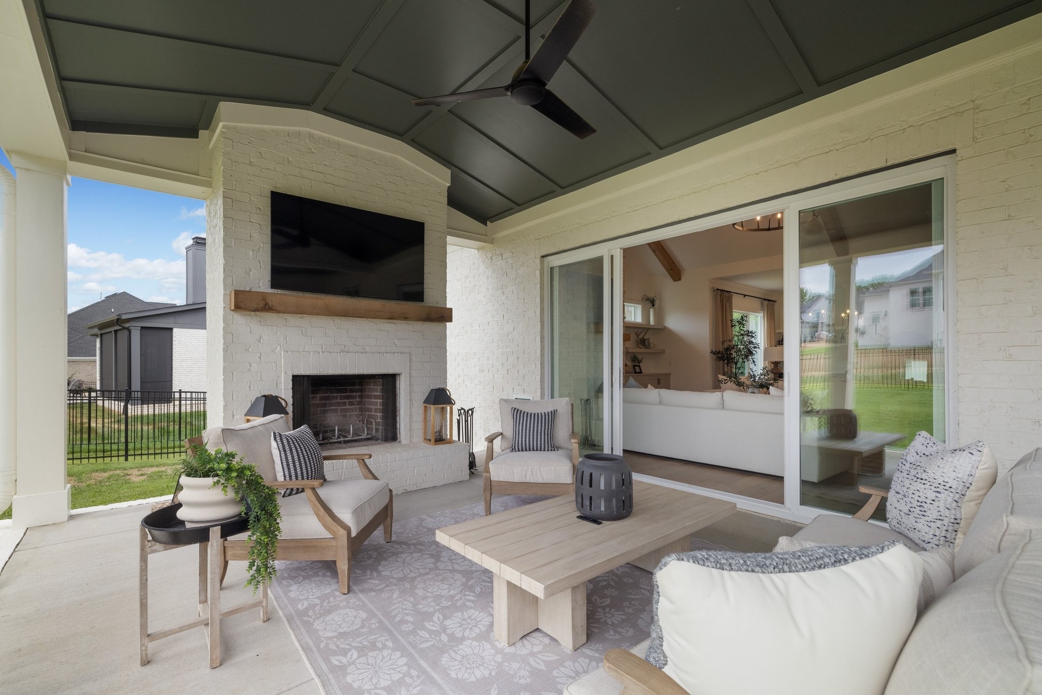 4676 Majestic Meadows Dr