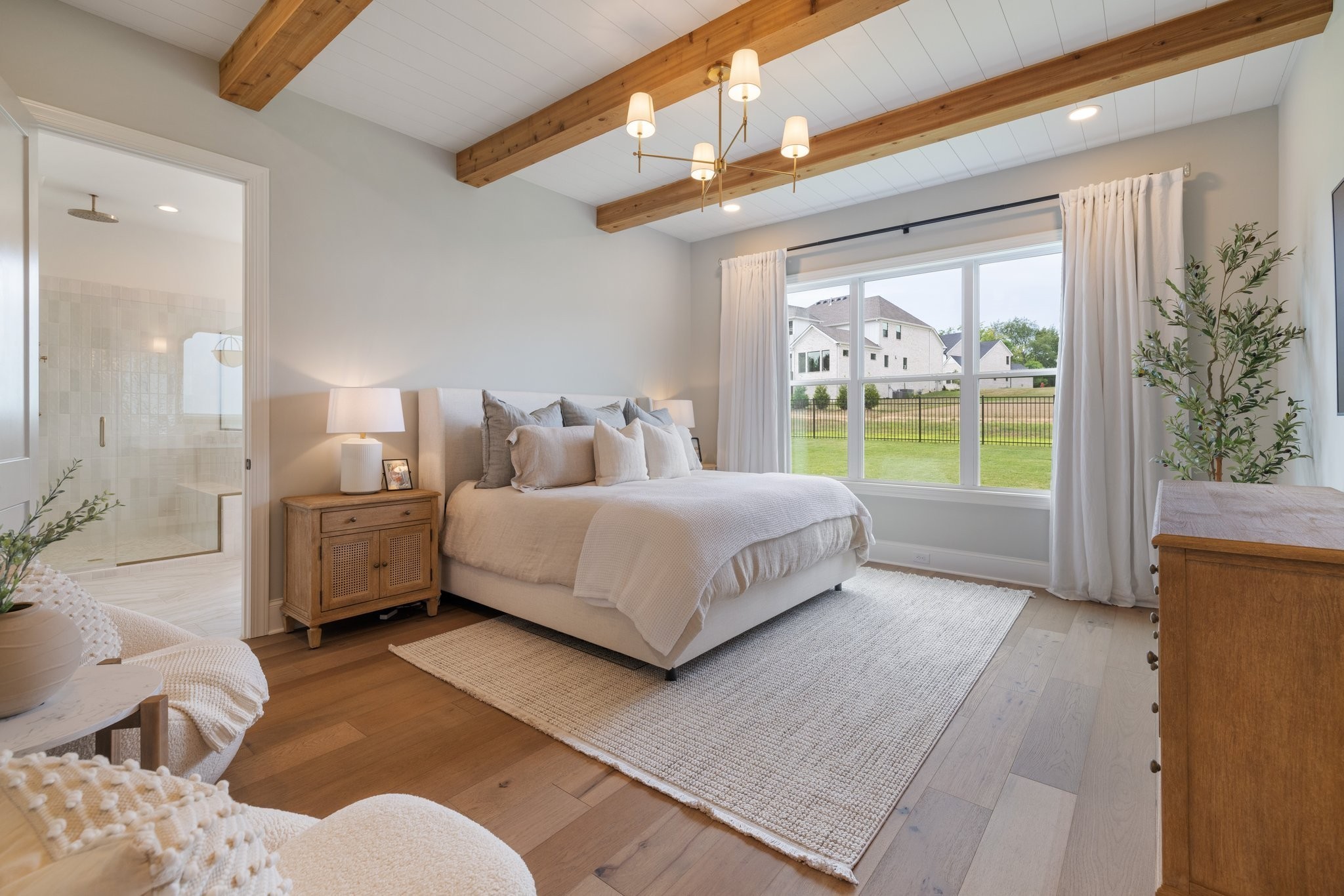 4676 Majestic Meadows Dr