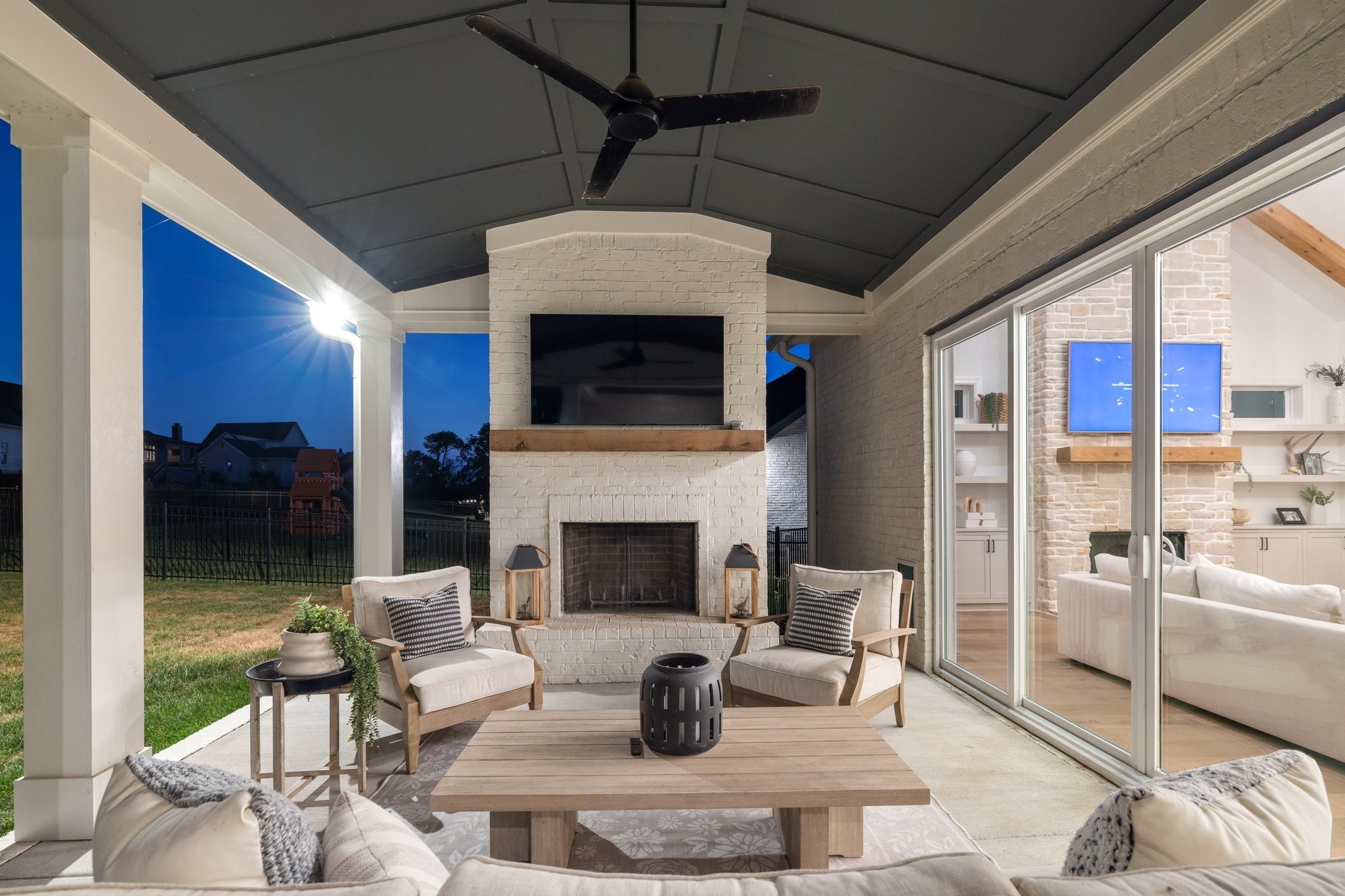 4676 Majestic Meadows Dr