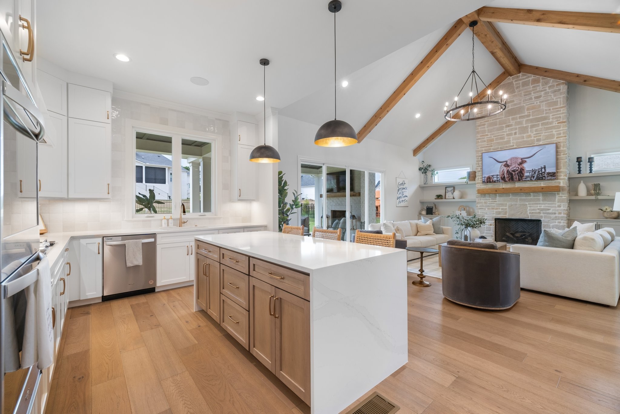 4676 Majestic Meadows Dr