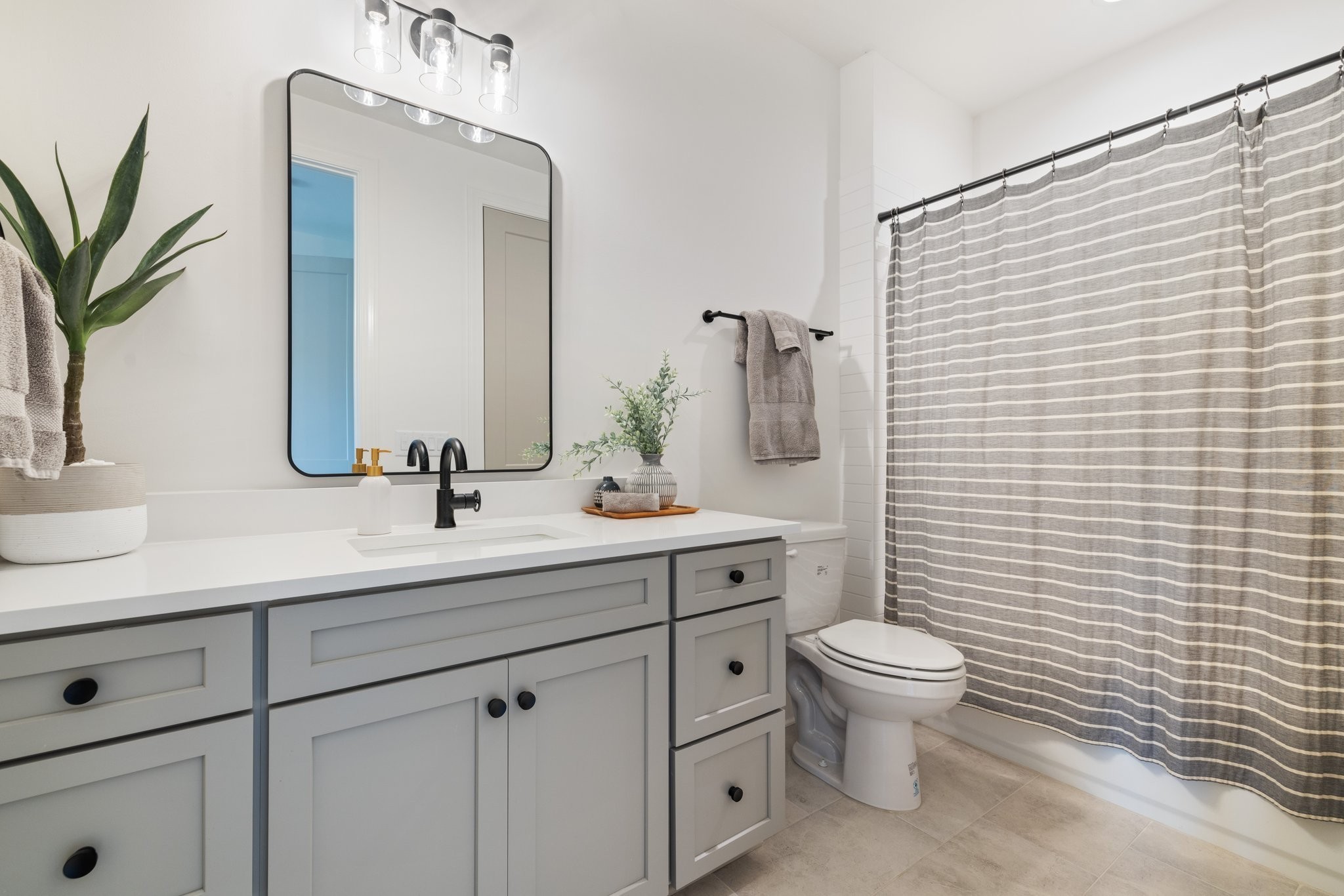 4676 Majestic Meadows Dr