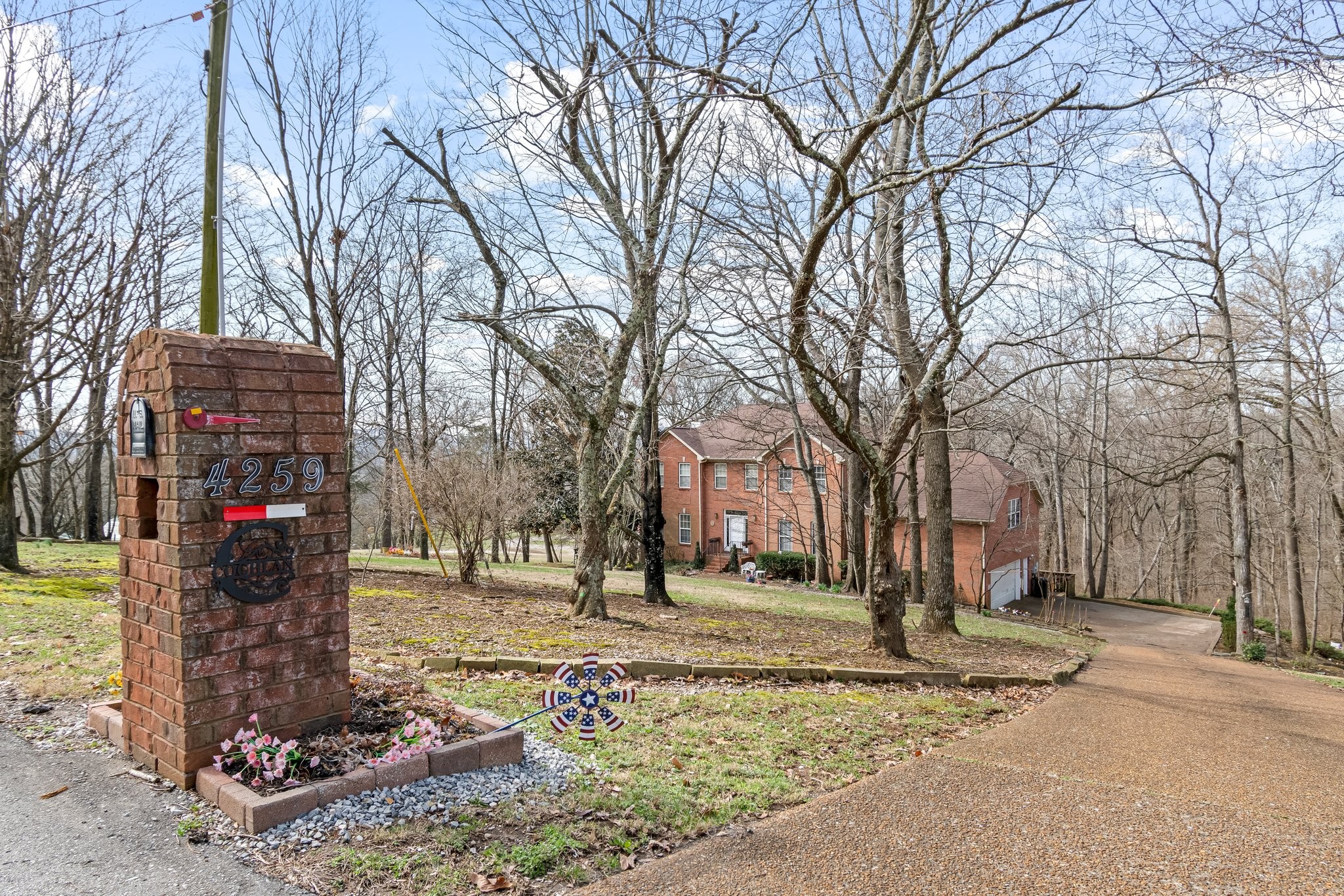 4259 Warren Rd