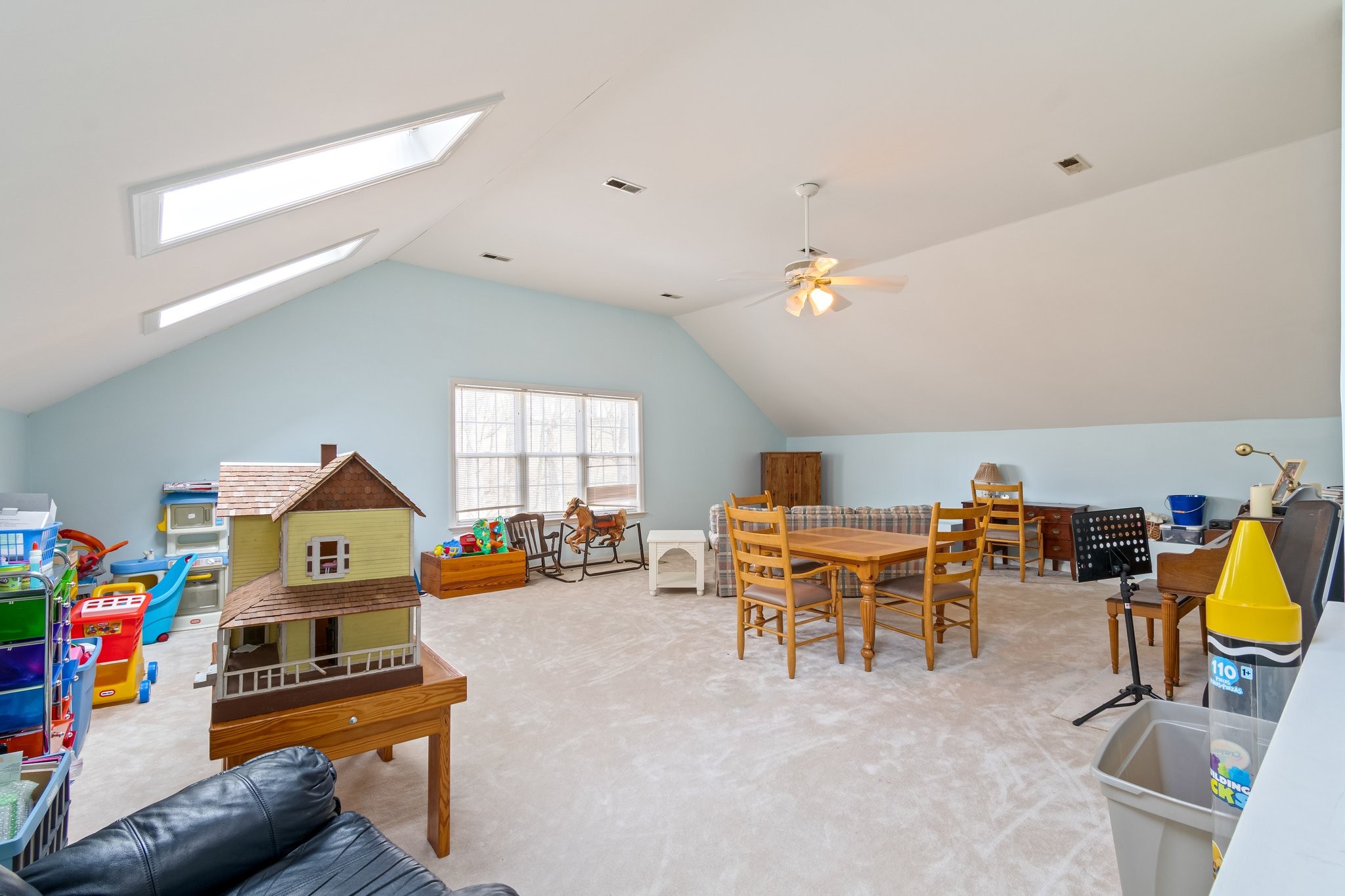 4259 Warren Rd