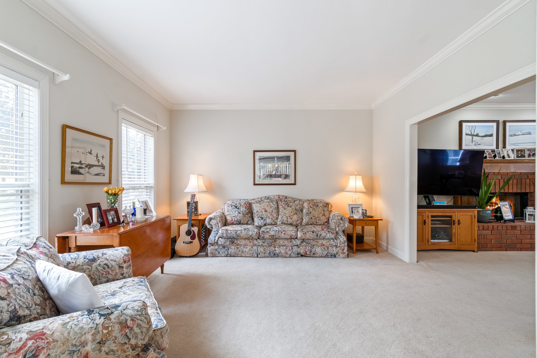 4259 Warren Rd