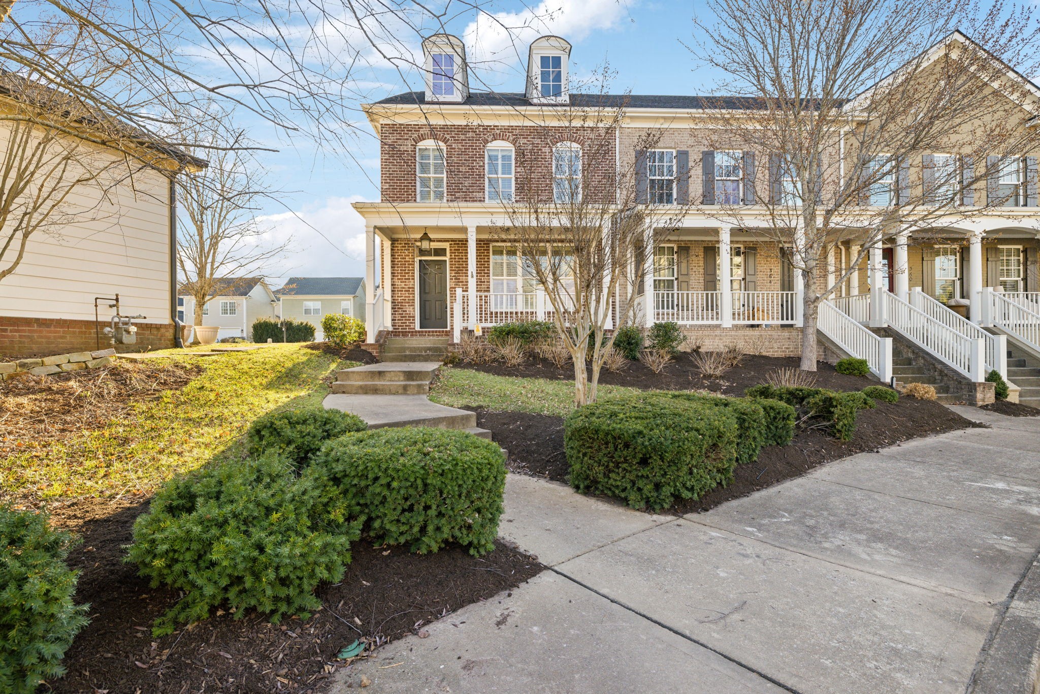 368 Byron Way