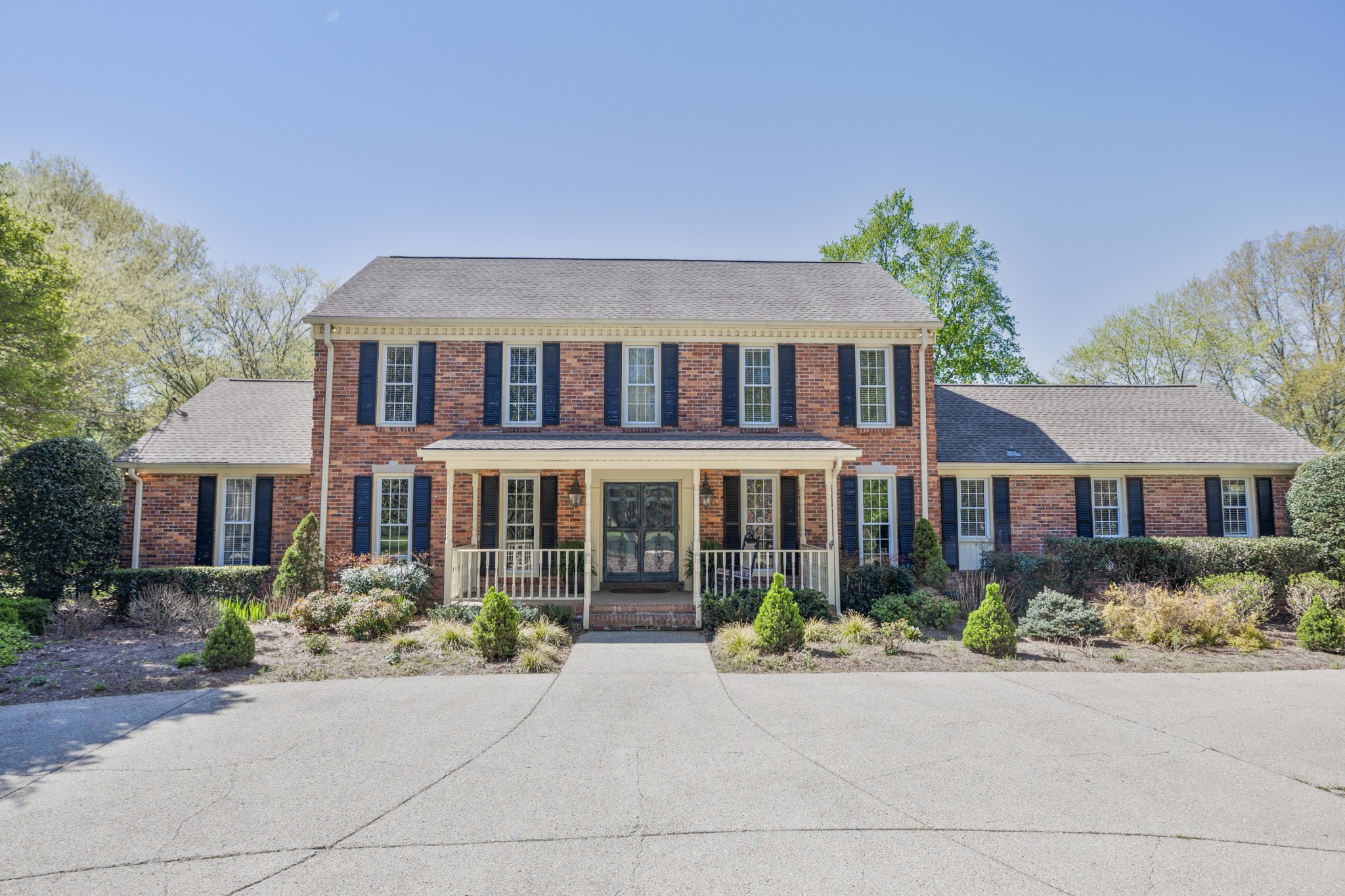 2409 McIntyre Ct