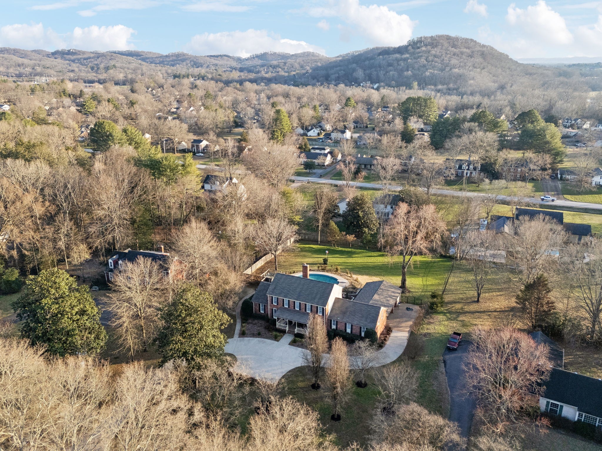 2409 McIntyre Ct