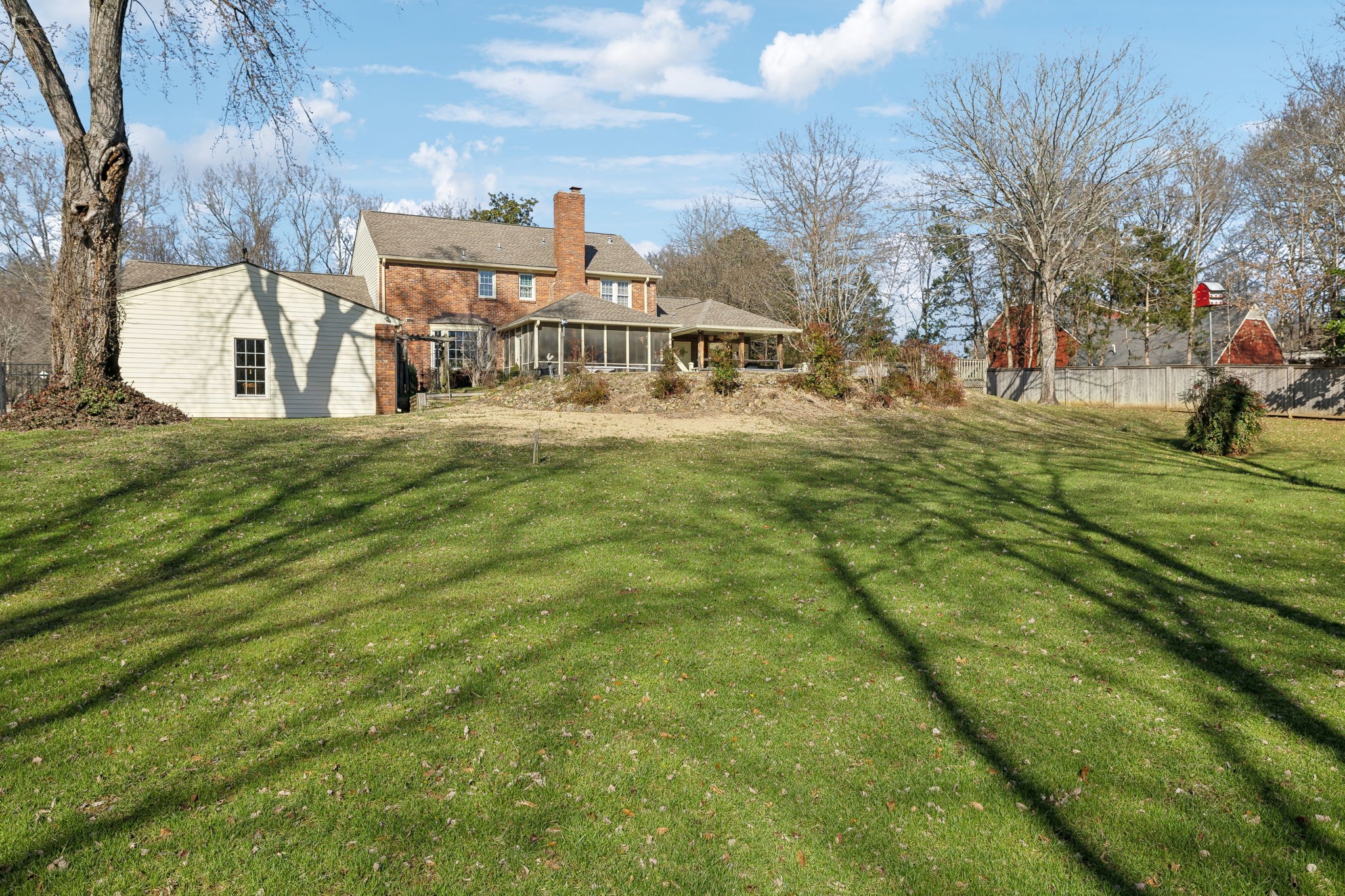 2409 McIntyre Ct