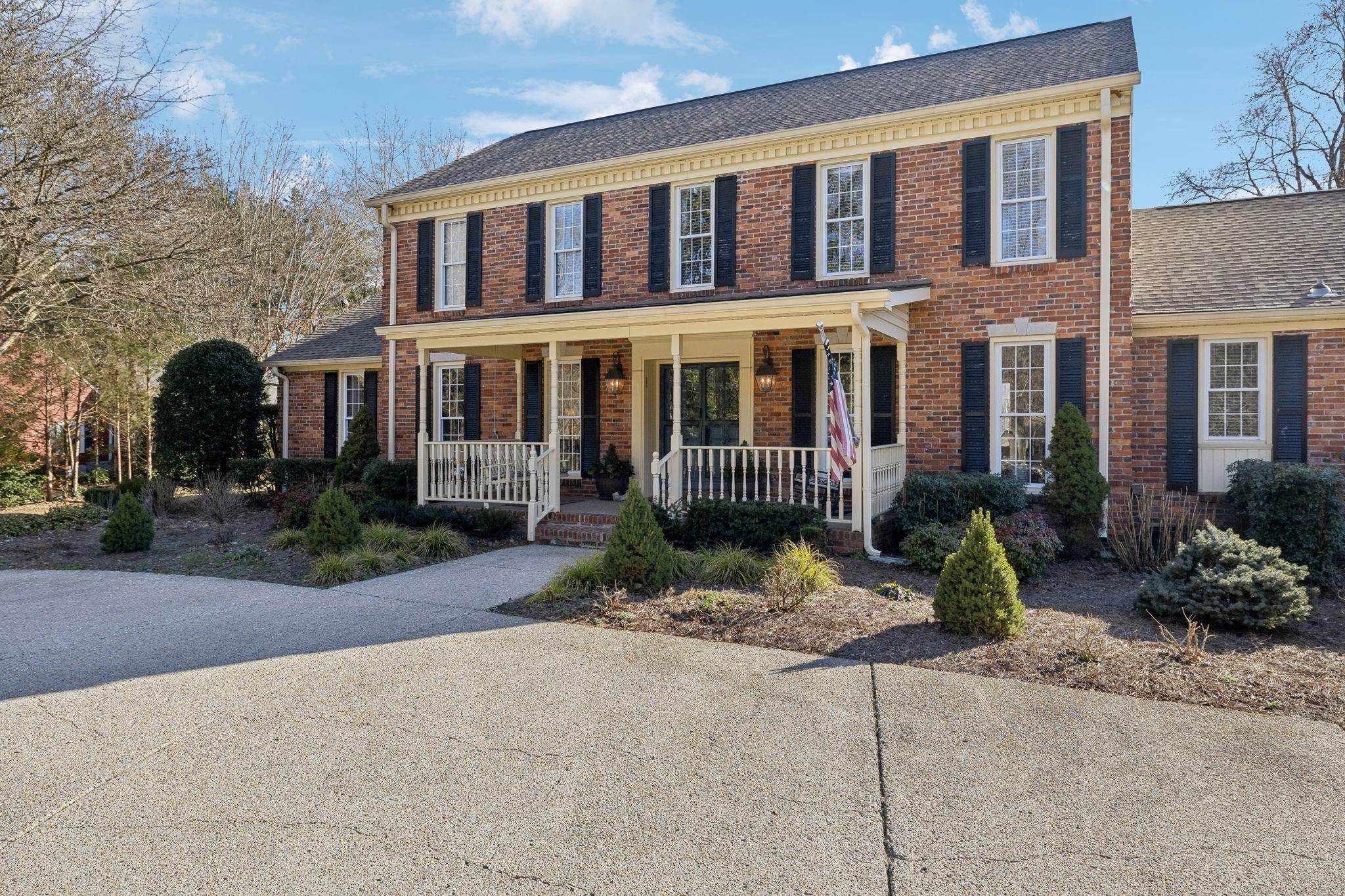 2409 McIntyre Ct