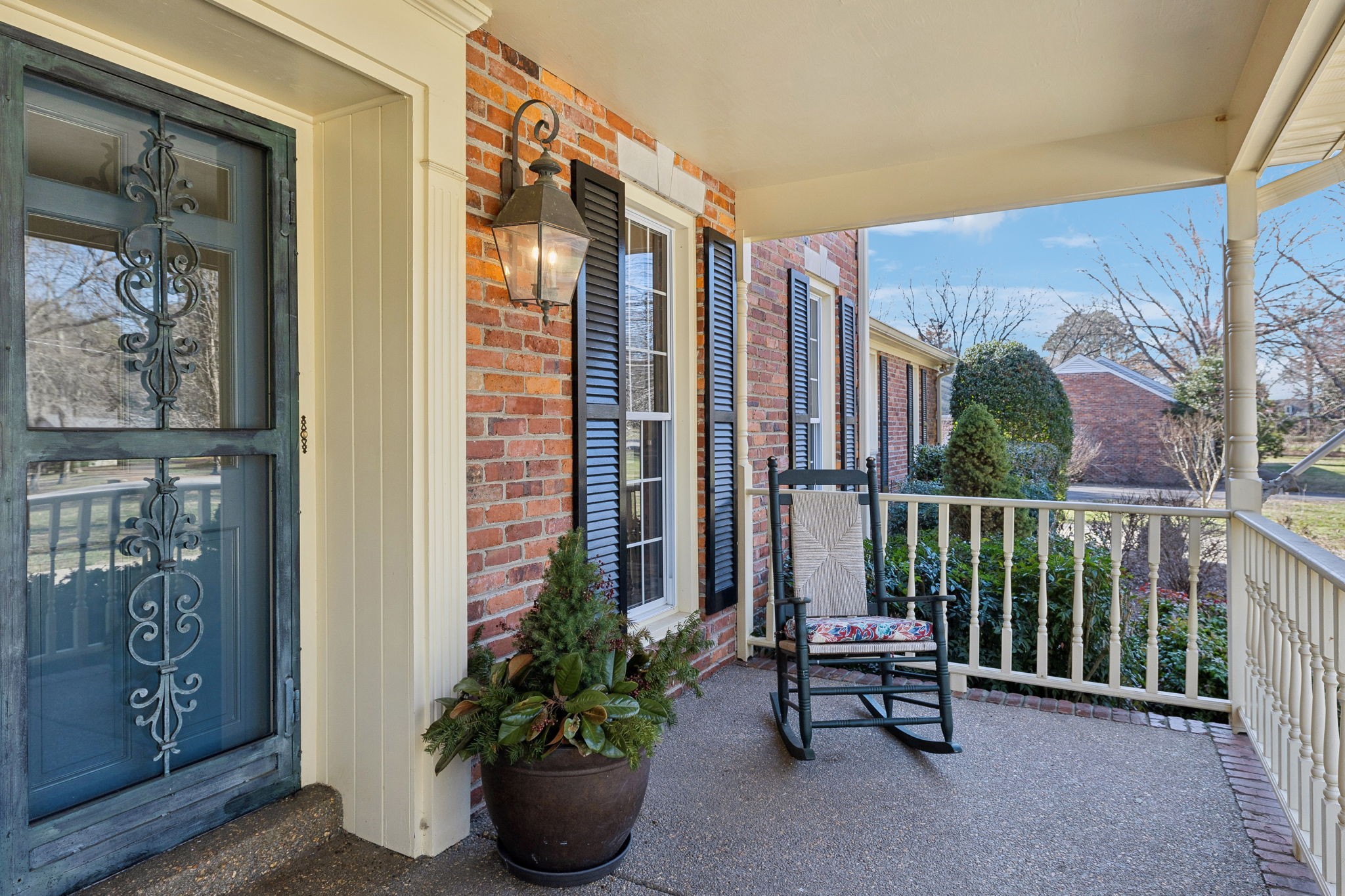 2409 McIntyre Ct