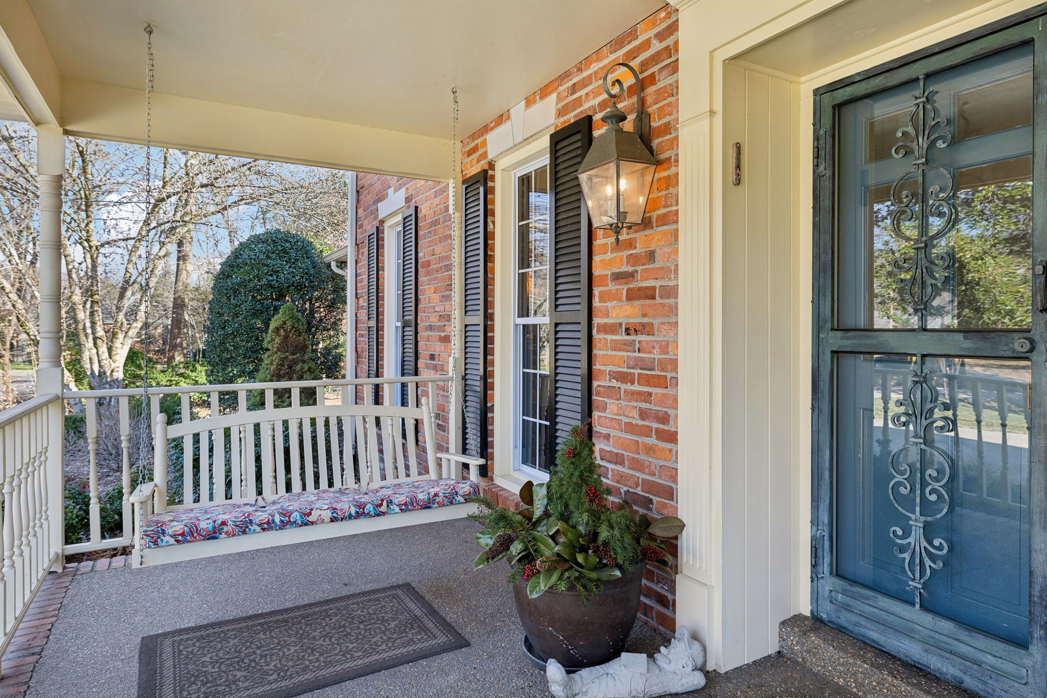 2409 McIntyre Ct