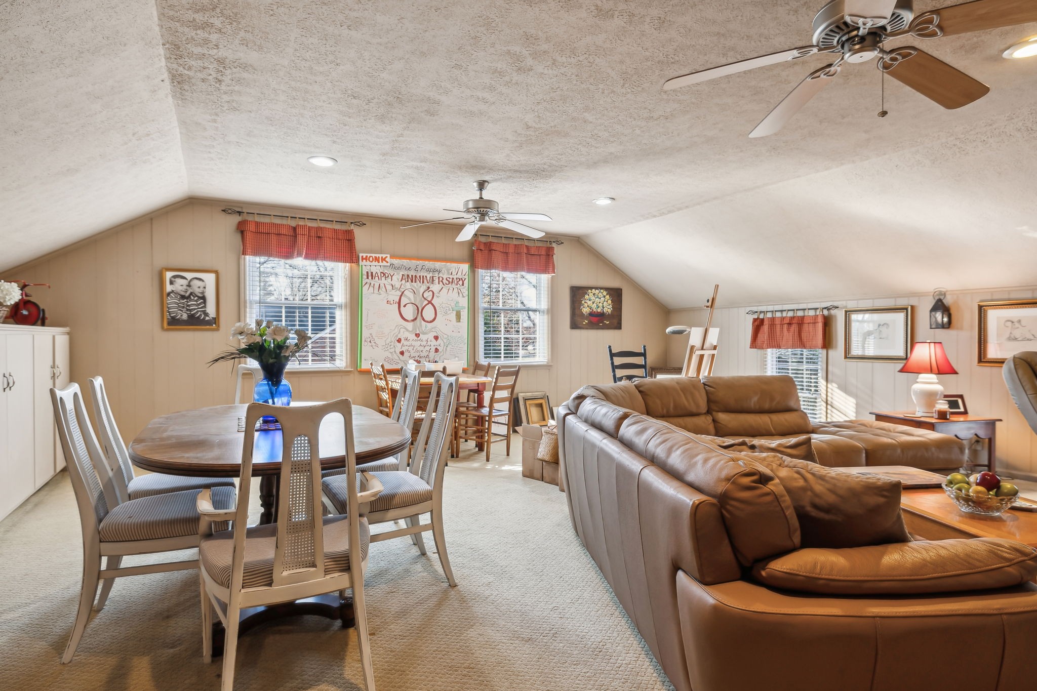 2409 McIntyre Ct