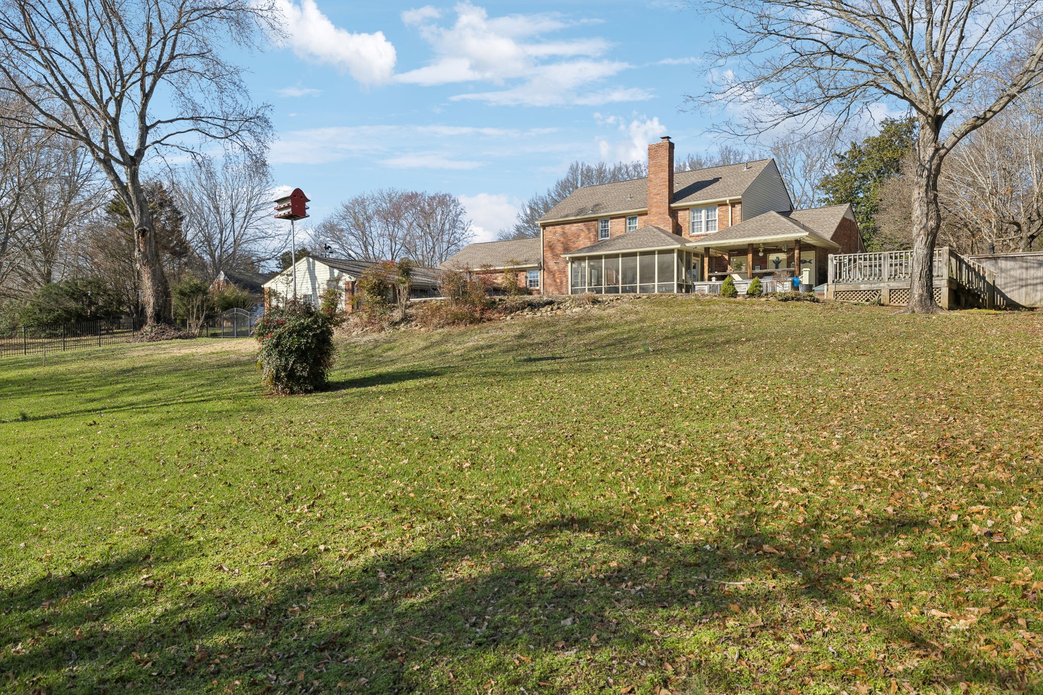 2409 McIntyre Ct