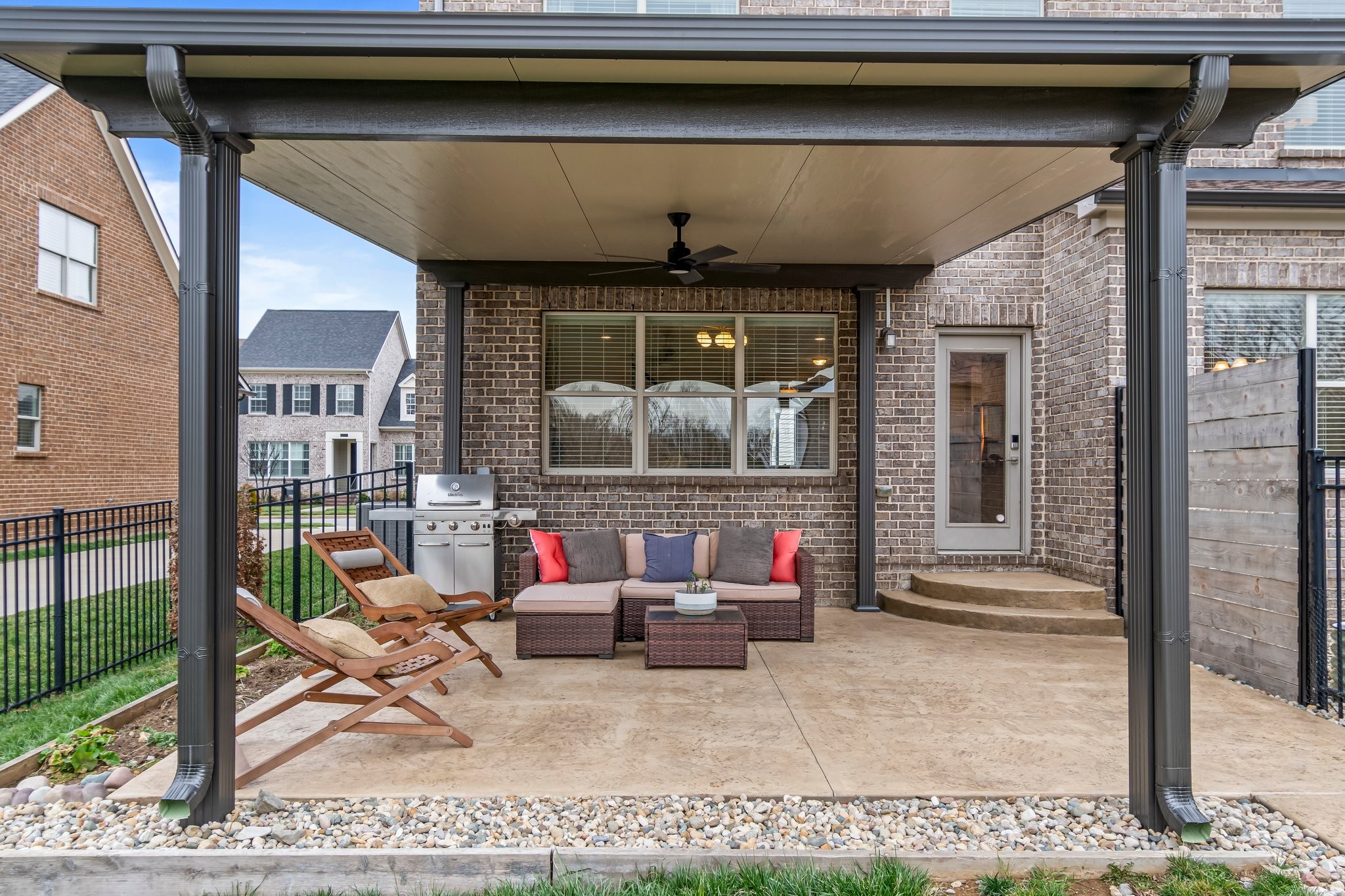 3038 Farmhouse Dr