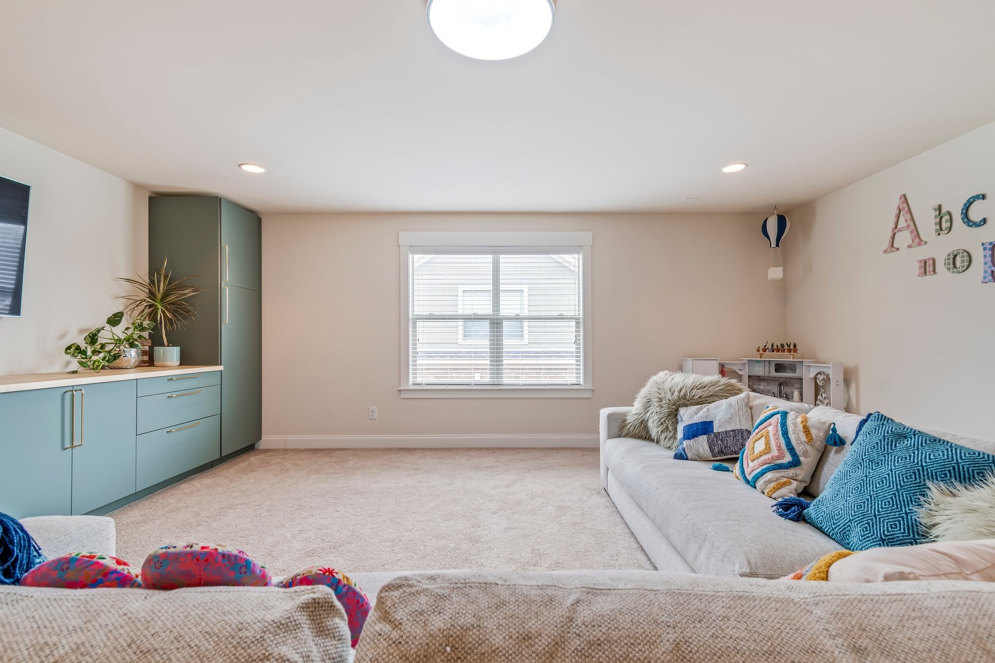 3038 Farmhouse Dr