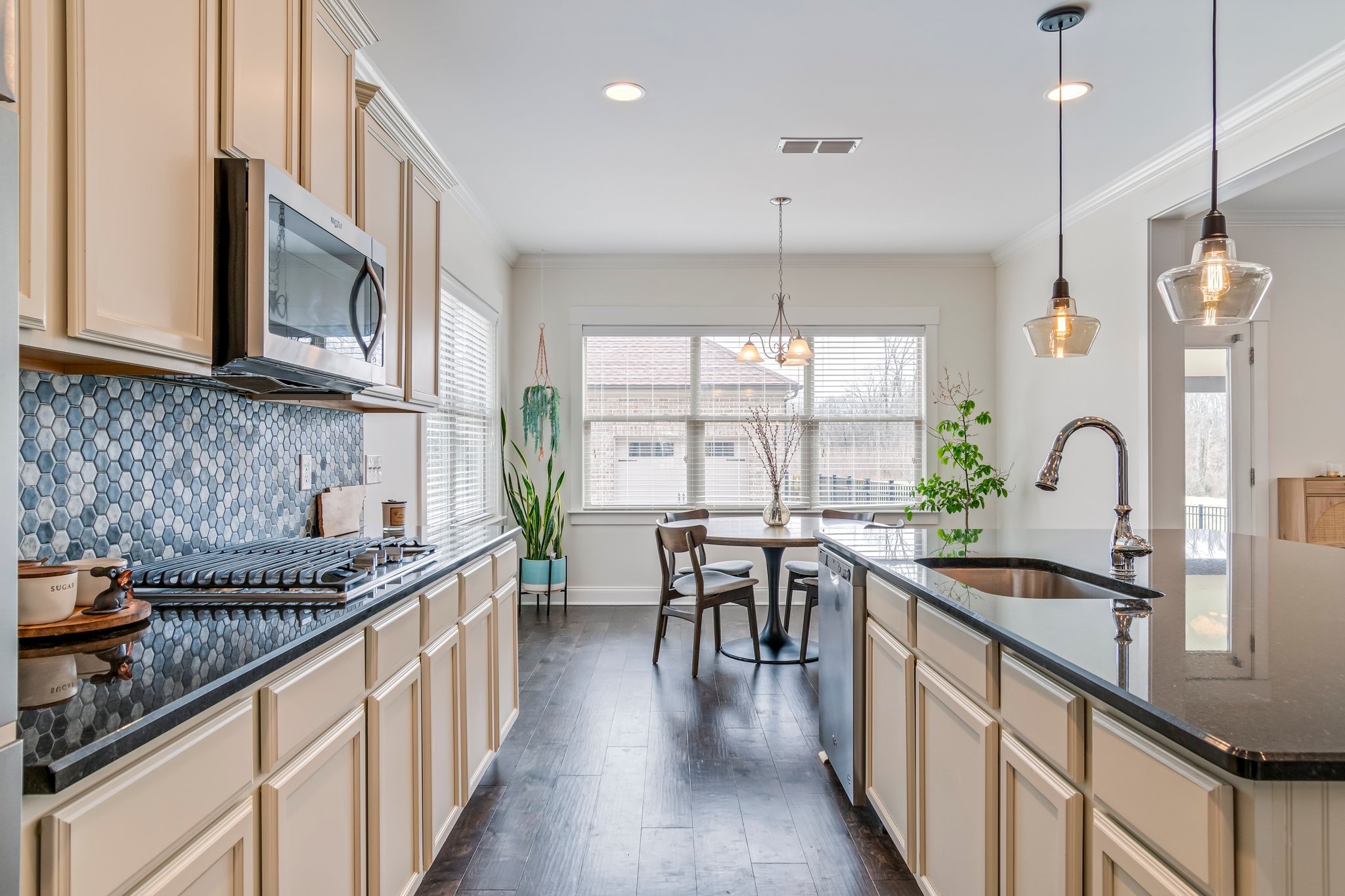 3038 Farmhouse Dr