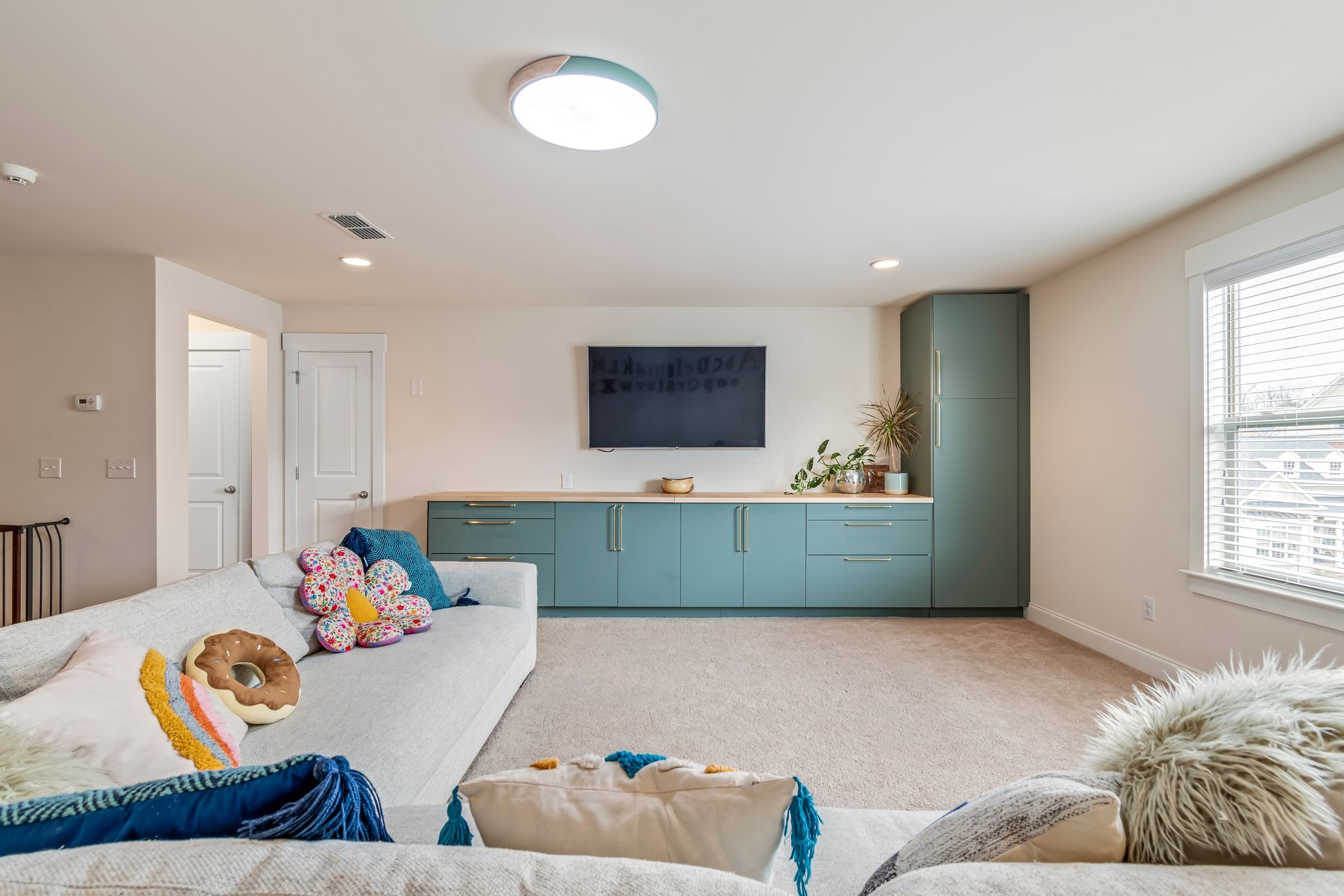 3038 Farmhouse Dr
