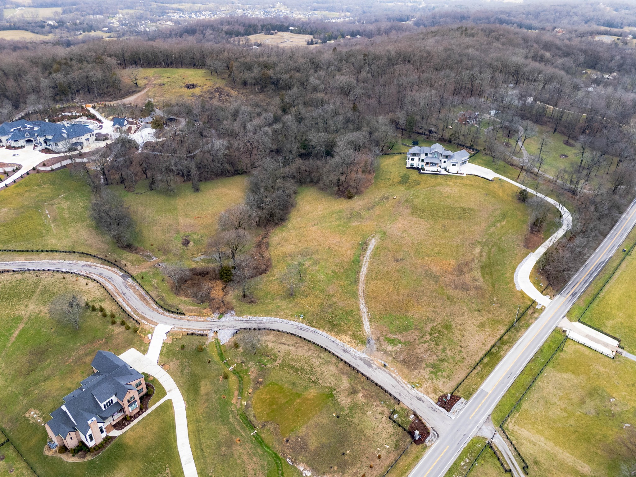 5000 Brooklands Ln