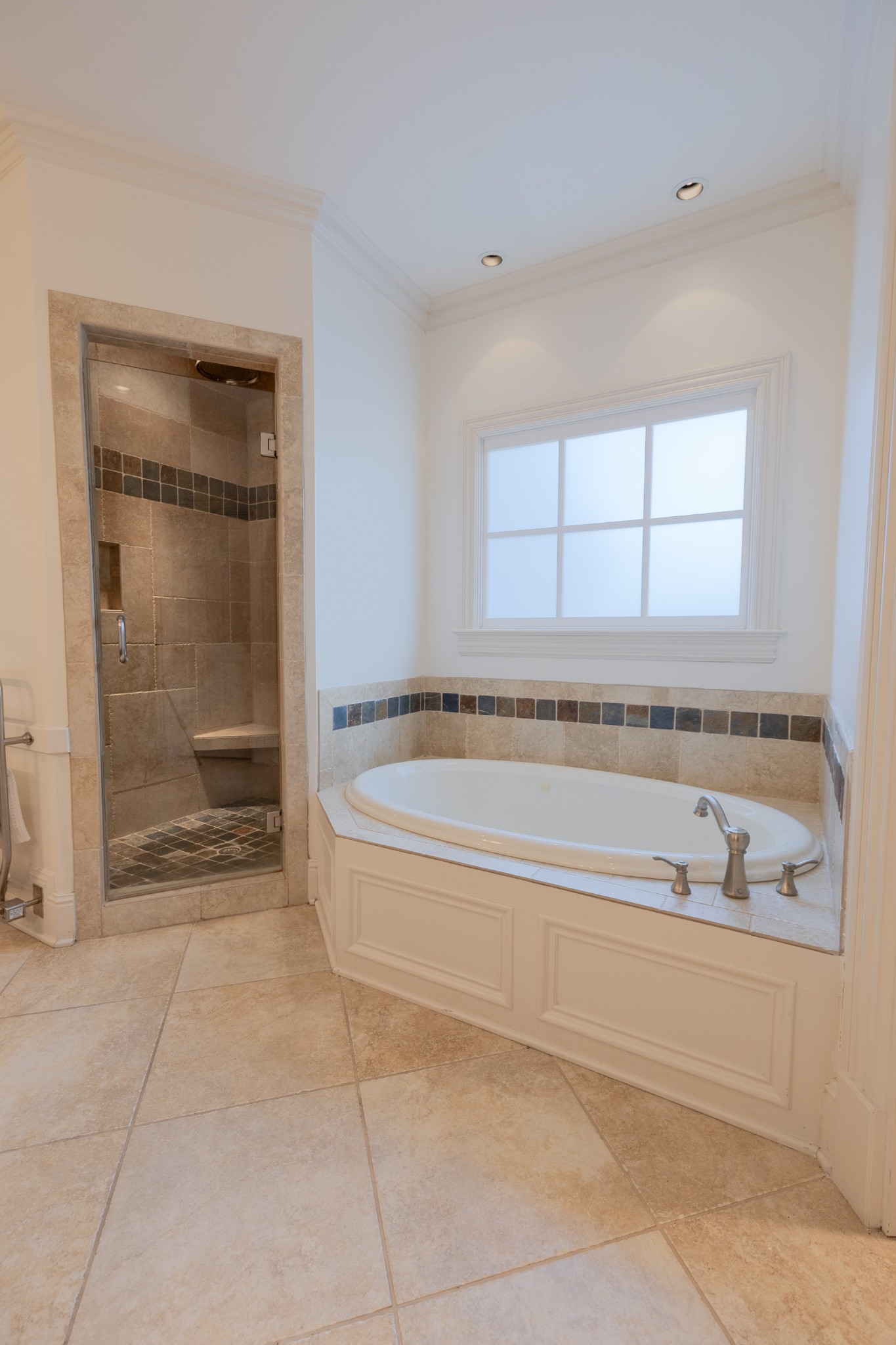 640 Legends Crest Dr