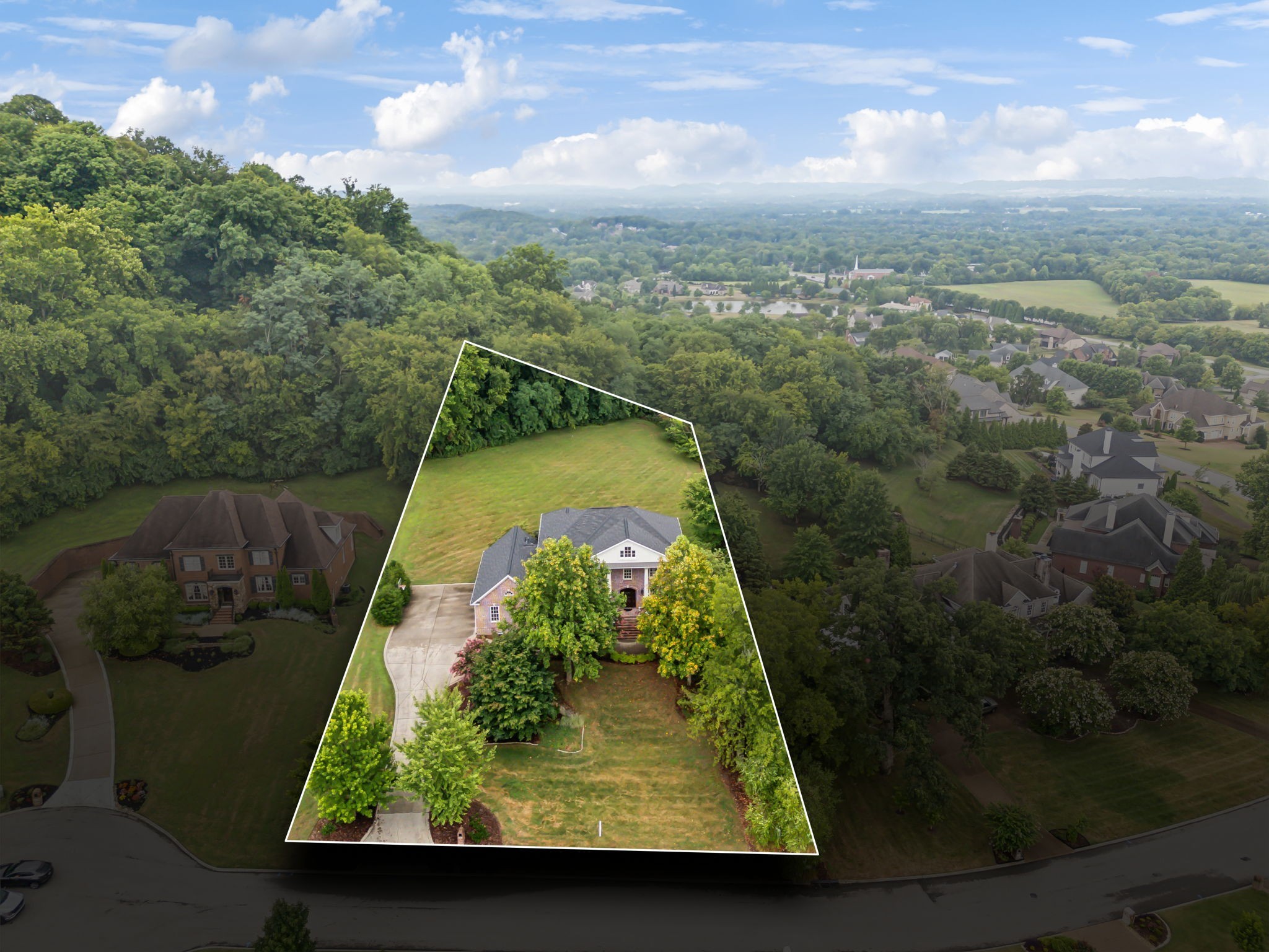 640 Legends Crest Dr