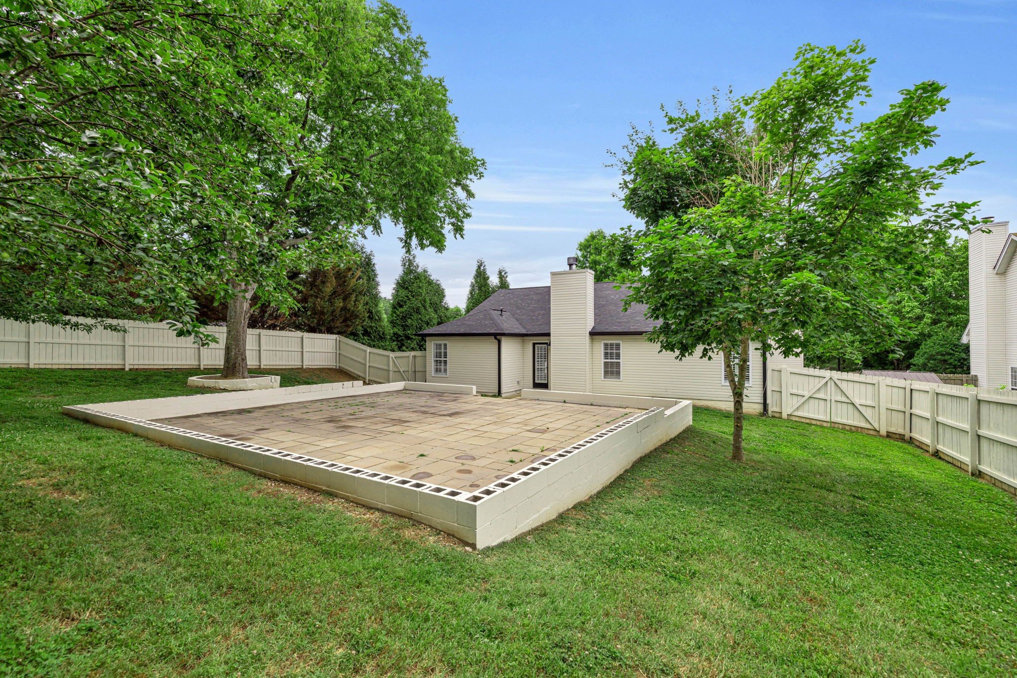 300 Cherry Dr