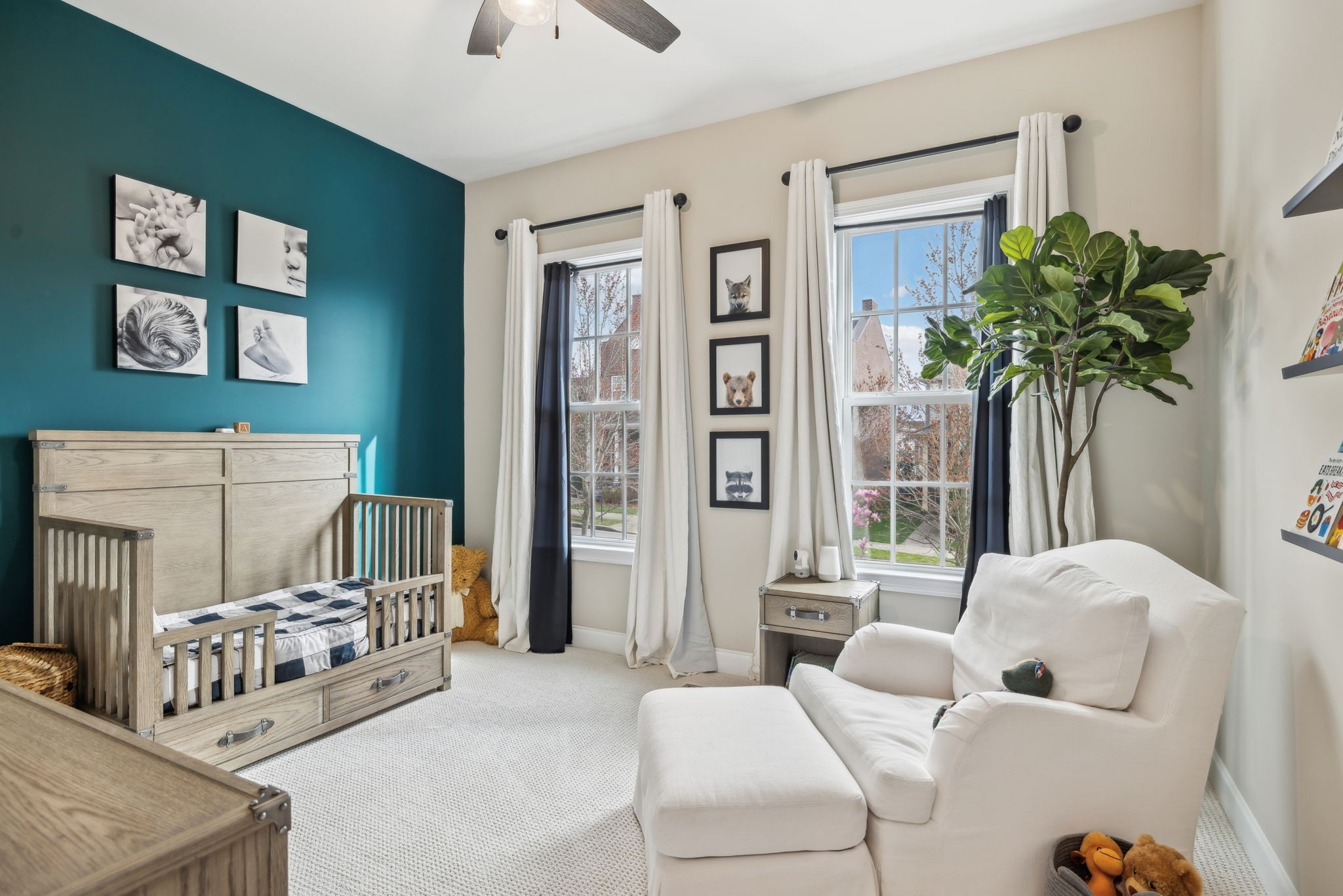 807 Caledonian Ct