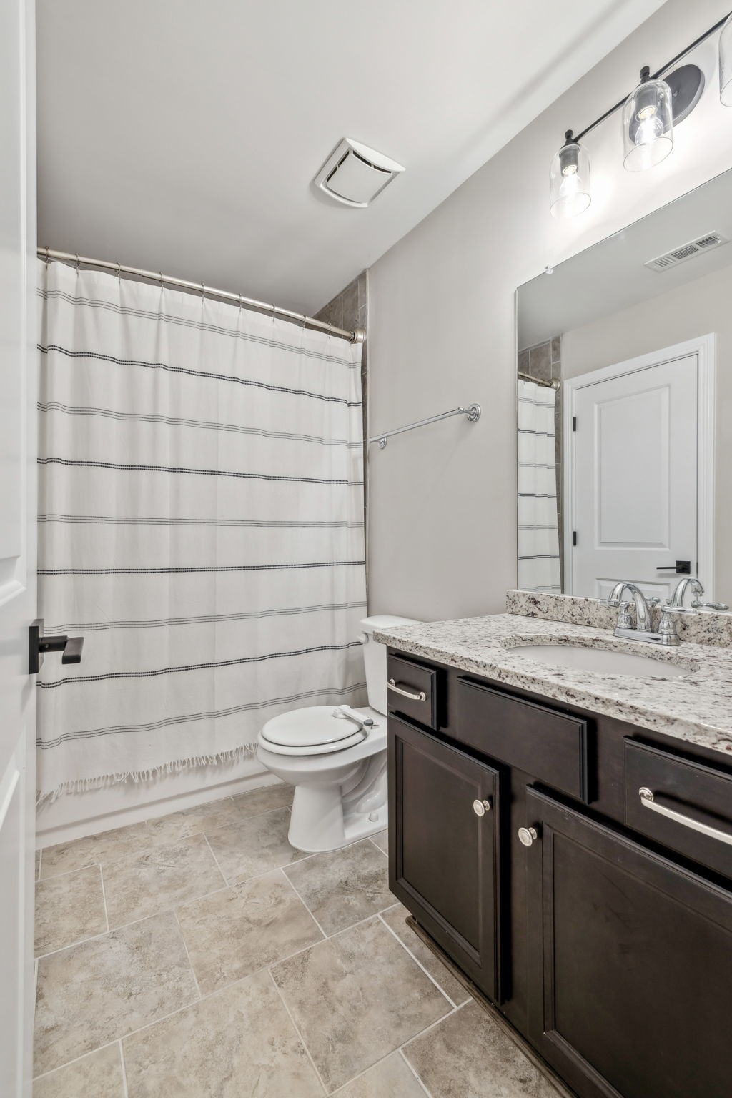 807 Caledonian Ct