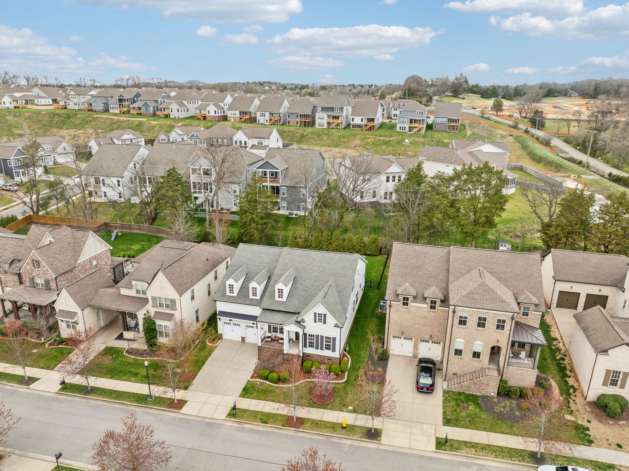 807 Caledonian Ct