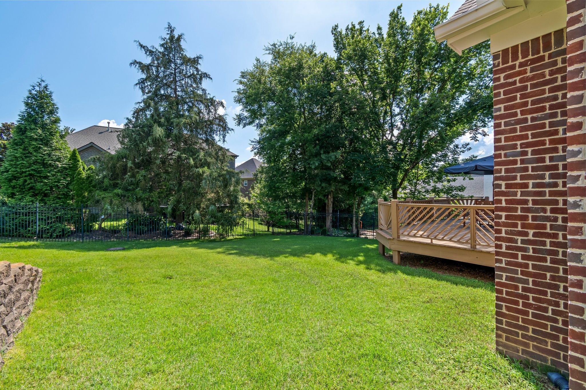 494 Beauchamp Cir