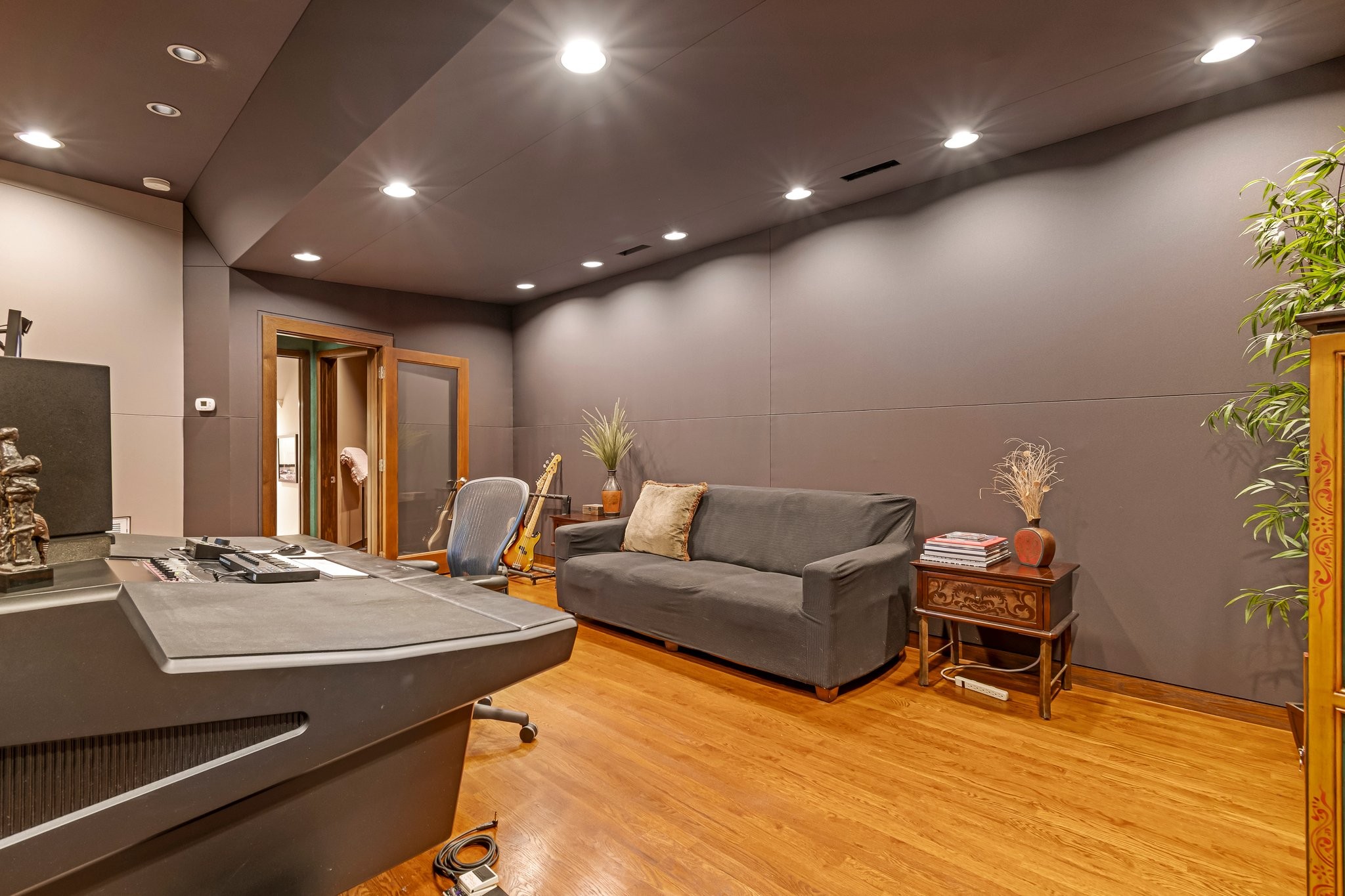 494 Beauchamp Cir