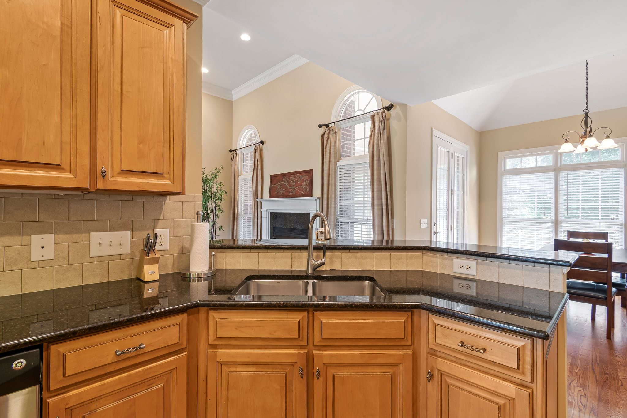 494 Beauchamp Cir