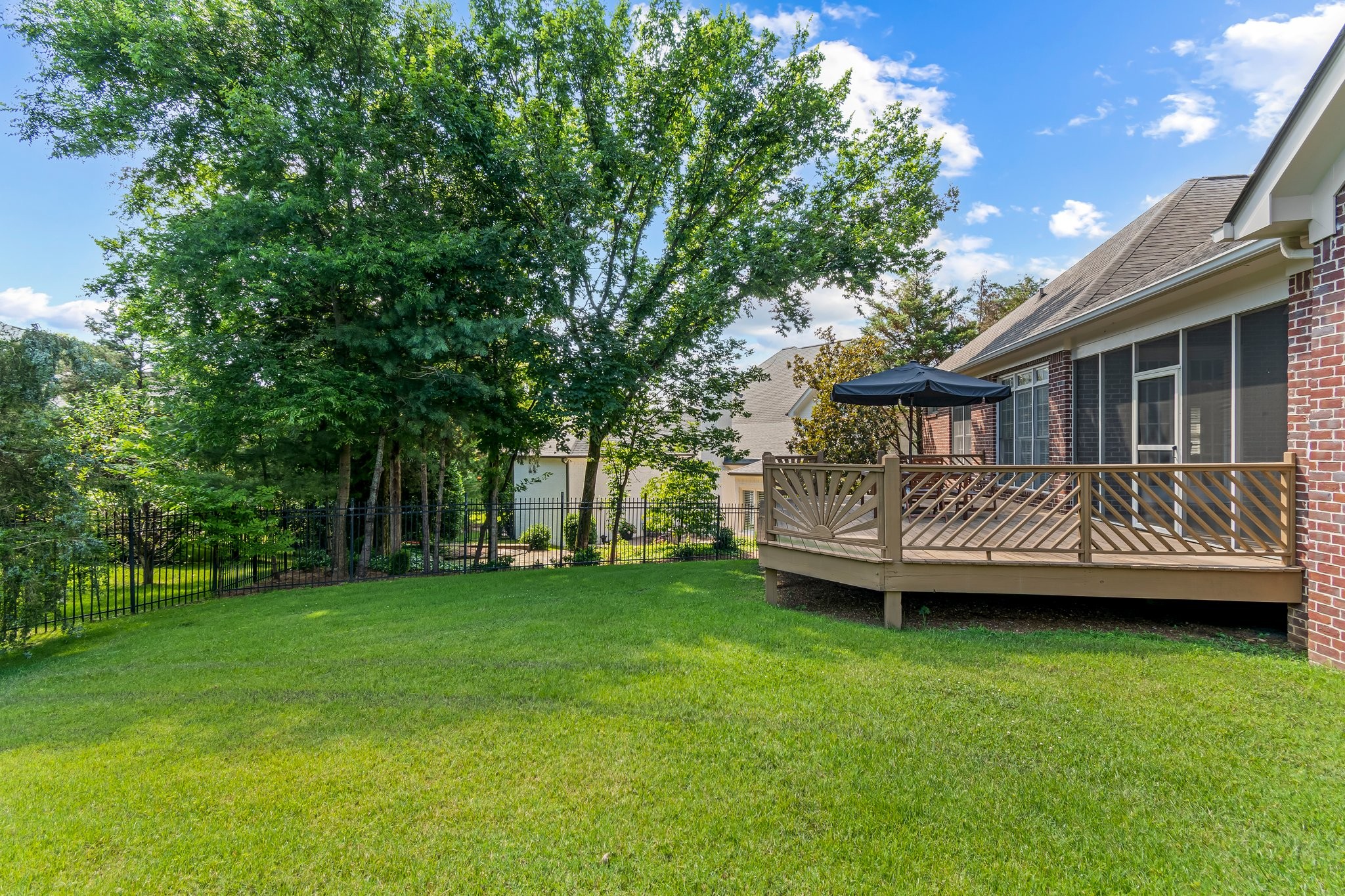 494 Beauchamp Cir