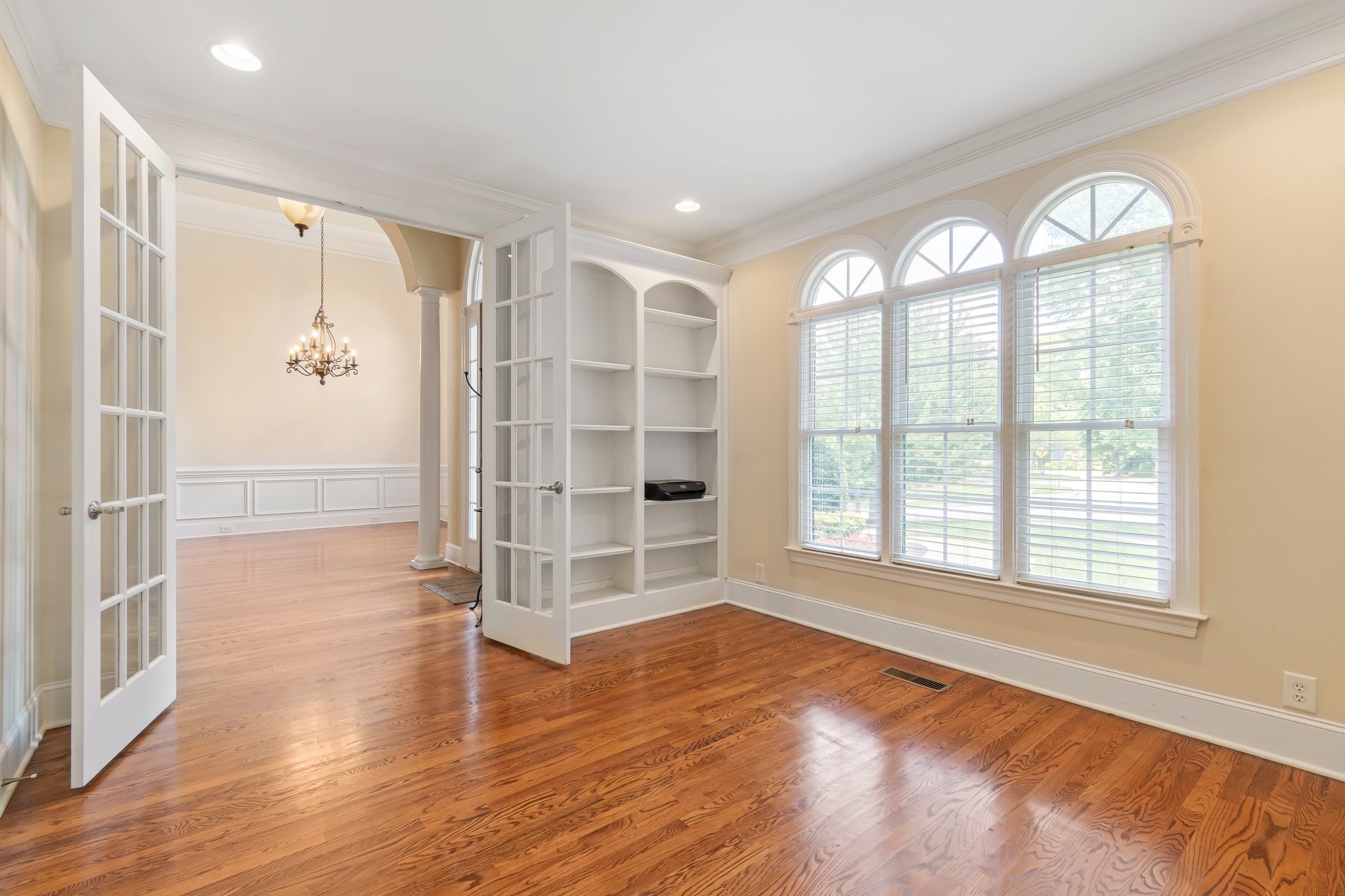 494 Beauchamp Cir