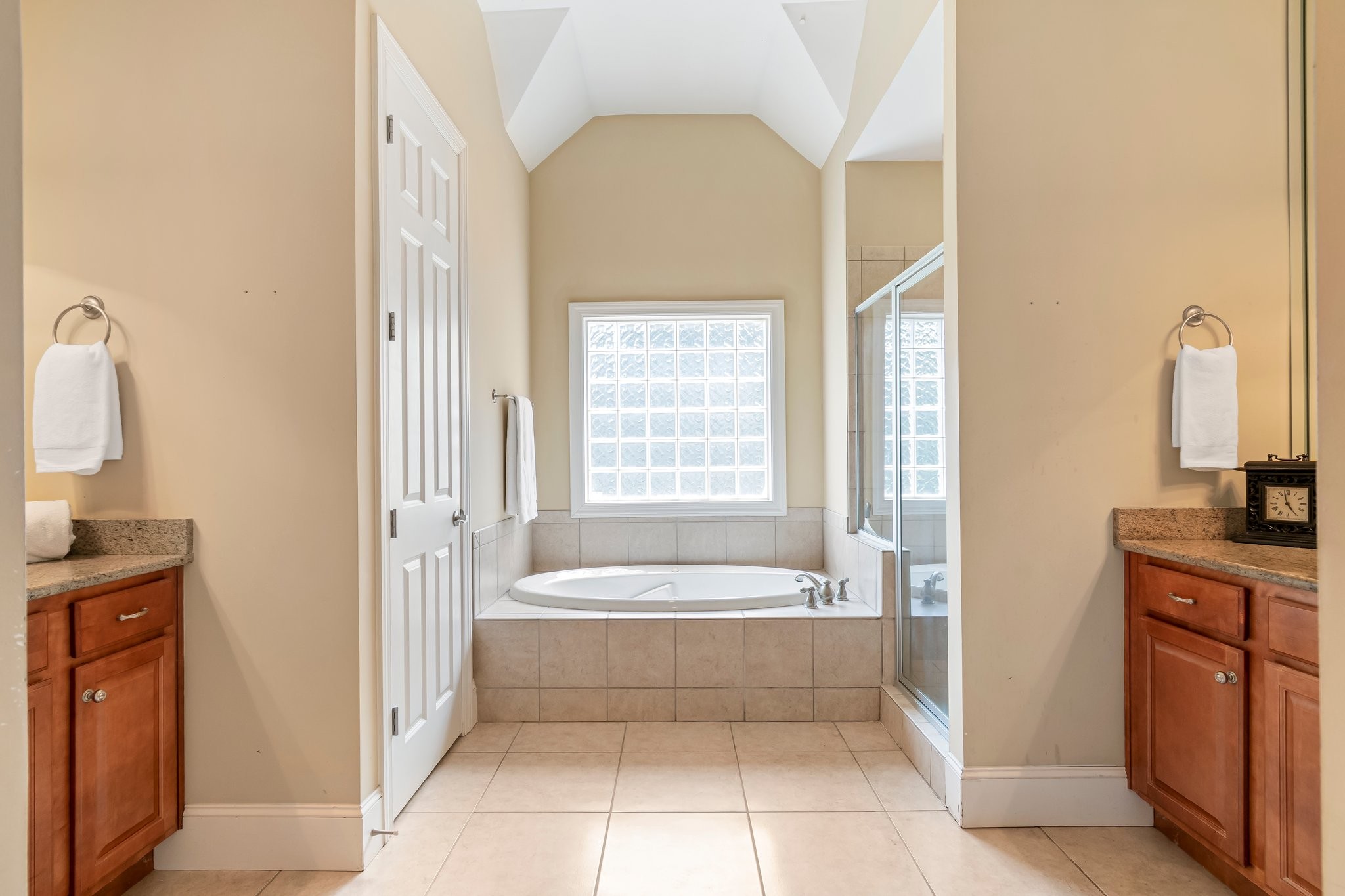 494 Beauchamp Cir