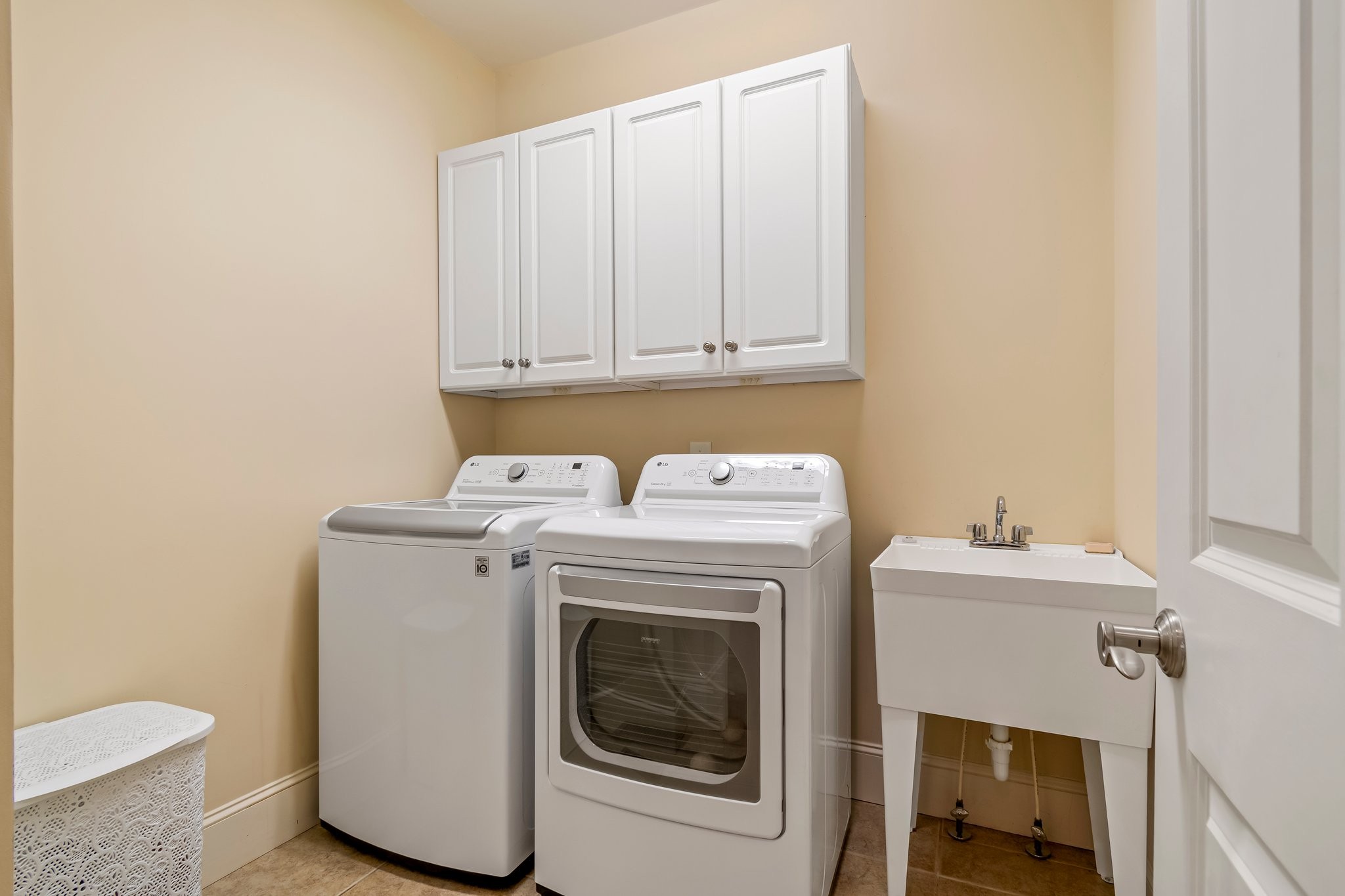 494 Beauchamp Cir