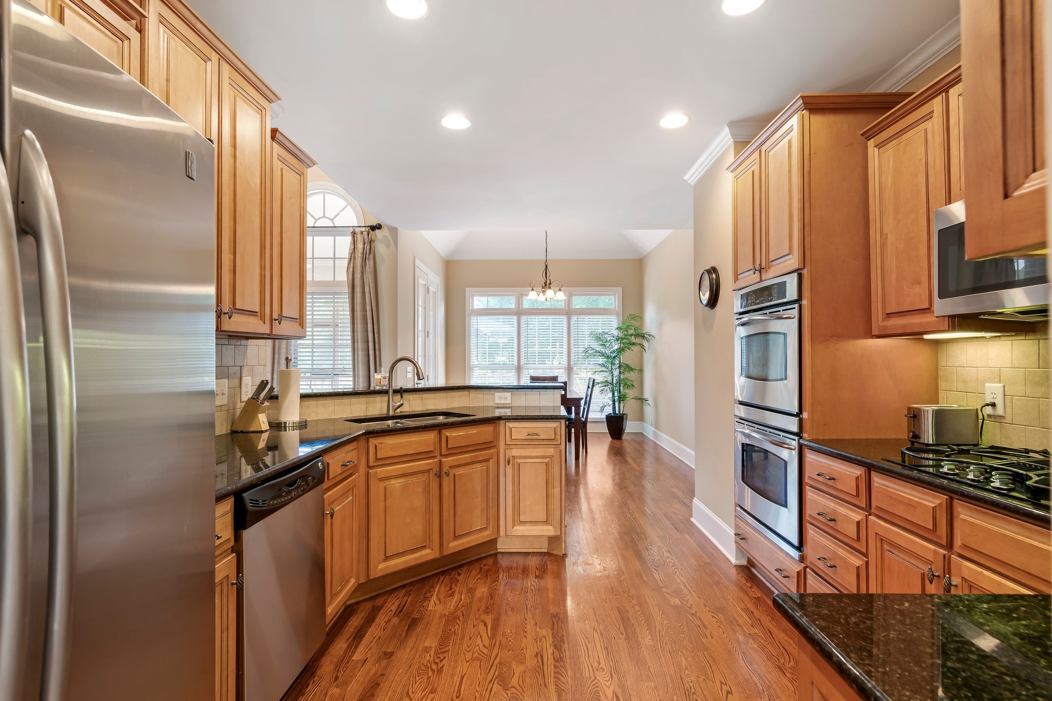 494 Beauchamp Cir