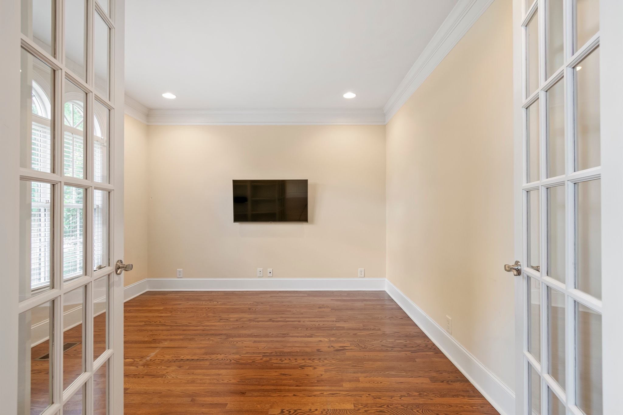 494 Beauchamp Cir