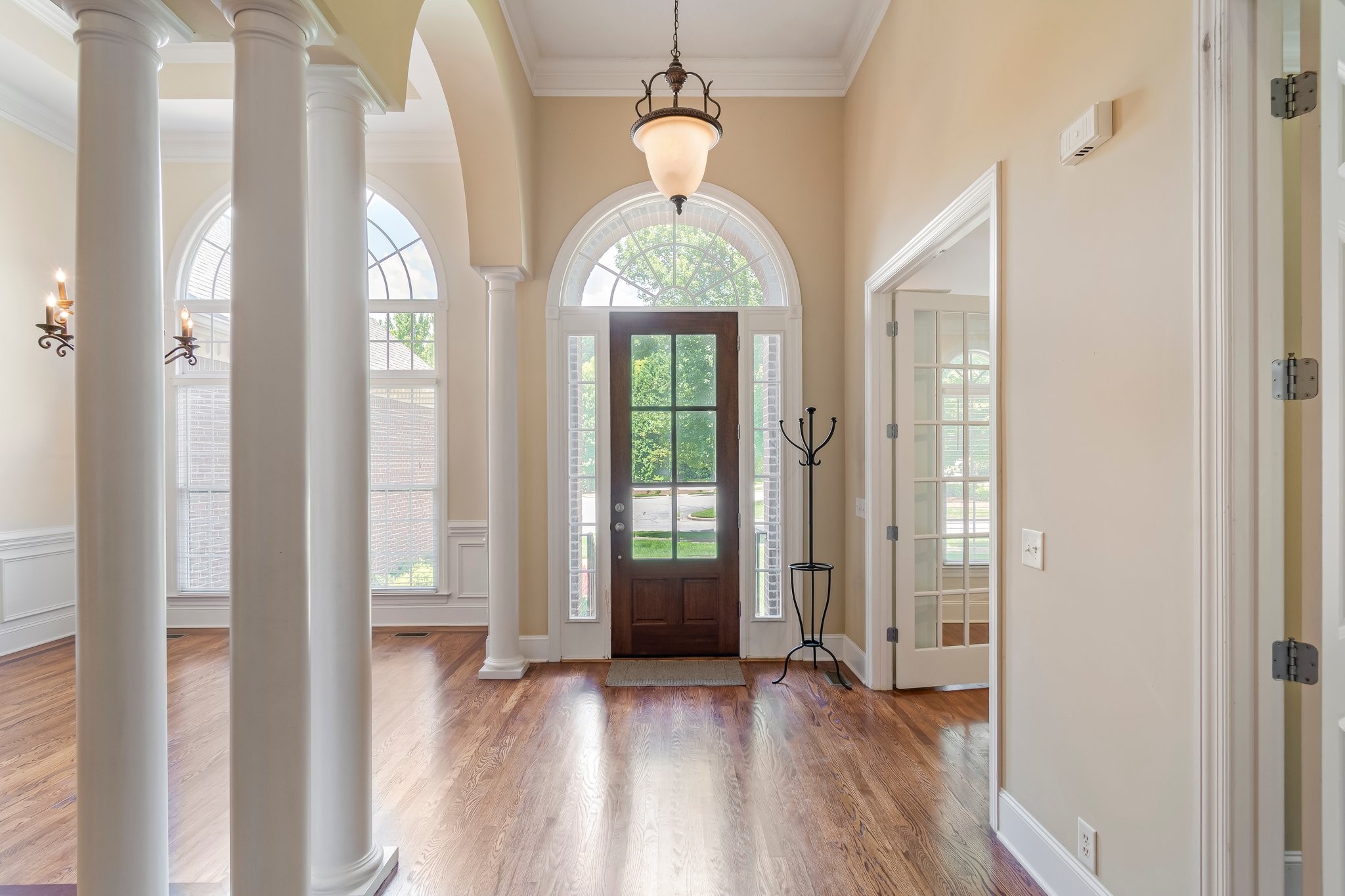 494 Beauchamp Cir