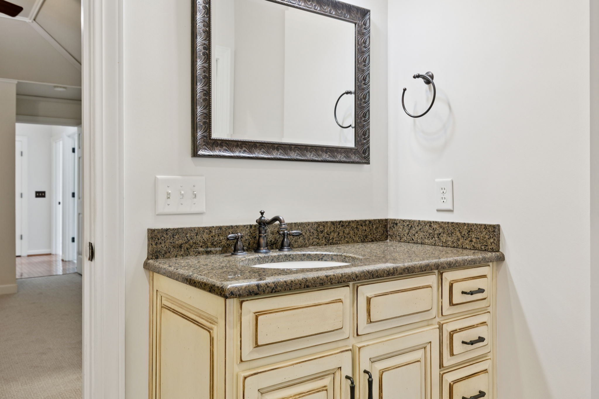 3017 Liberty Hills Dr