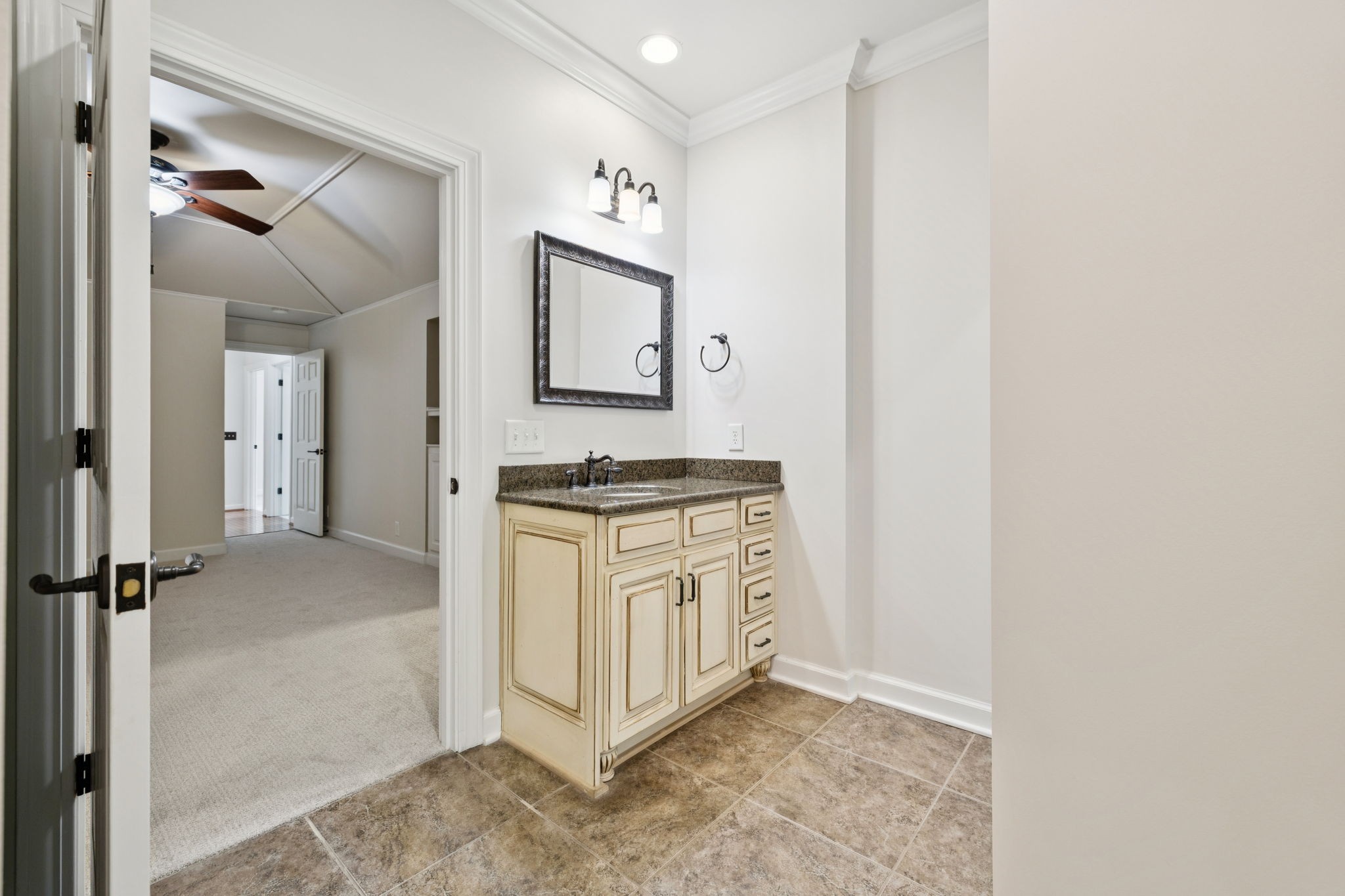 3017 Liberty Hills Dr