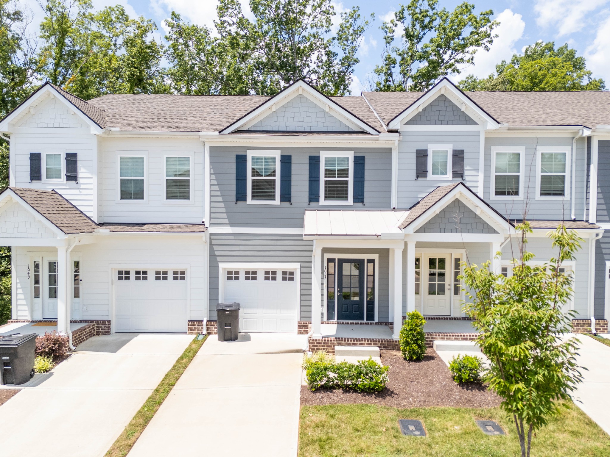 1055 Sweetleaf Dr